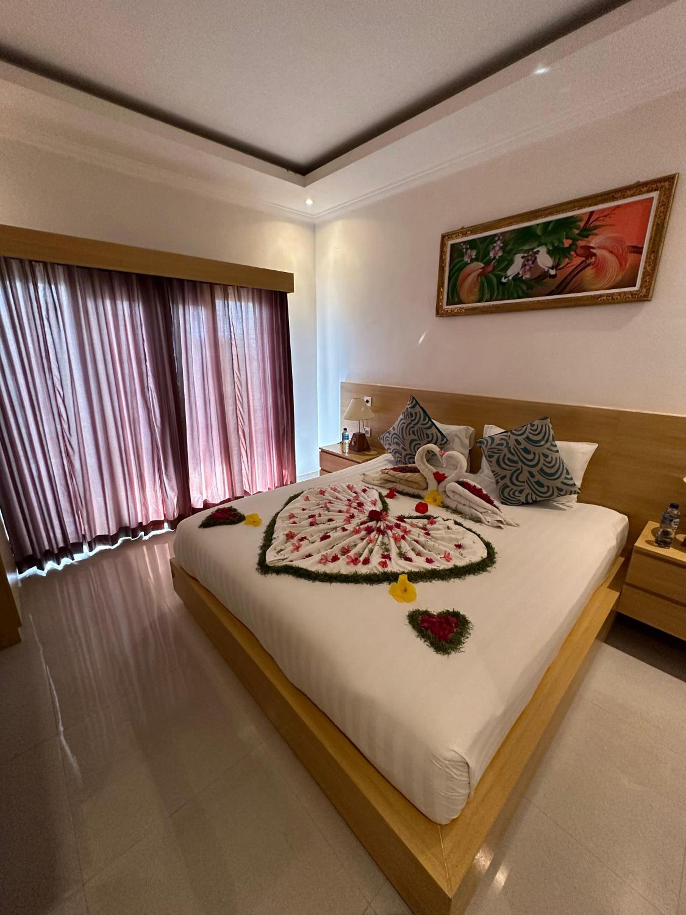 Double Room with Pool View - Photo 1