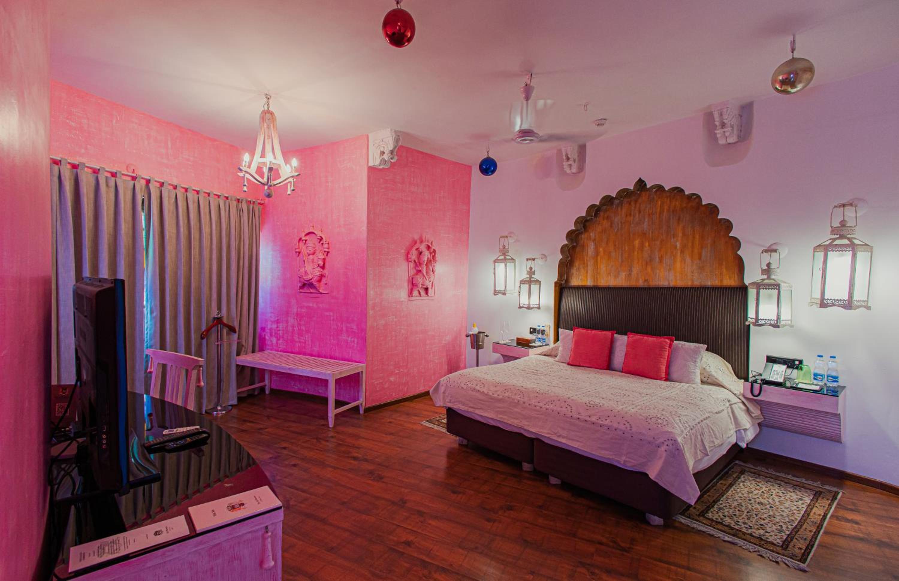 Suite: 20% off on Food & Beverage services, Enjoy Buffet Breakfast, Wifi, Welcome Drink upon arrival, Early Check in & Late Check out – subject to availability  photo 3