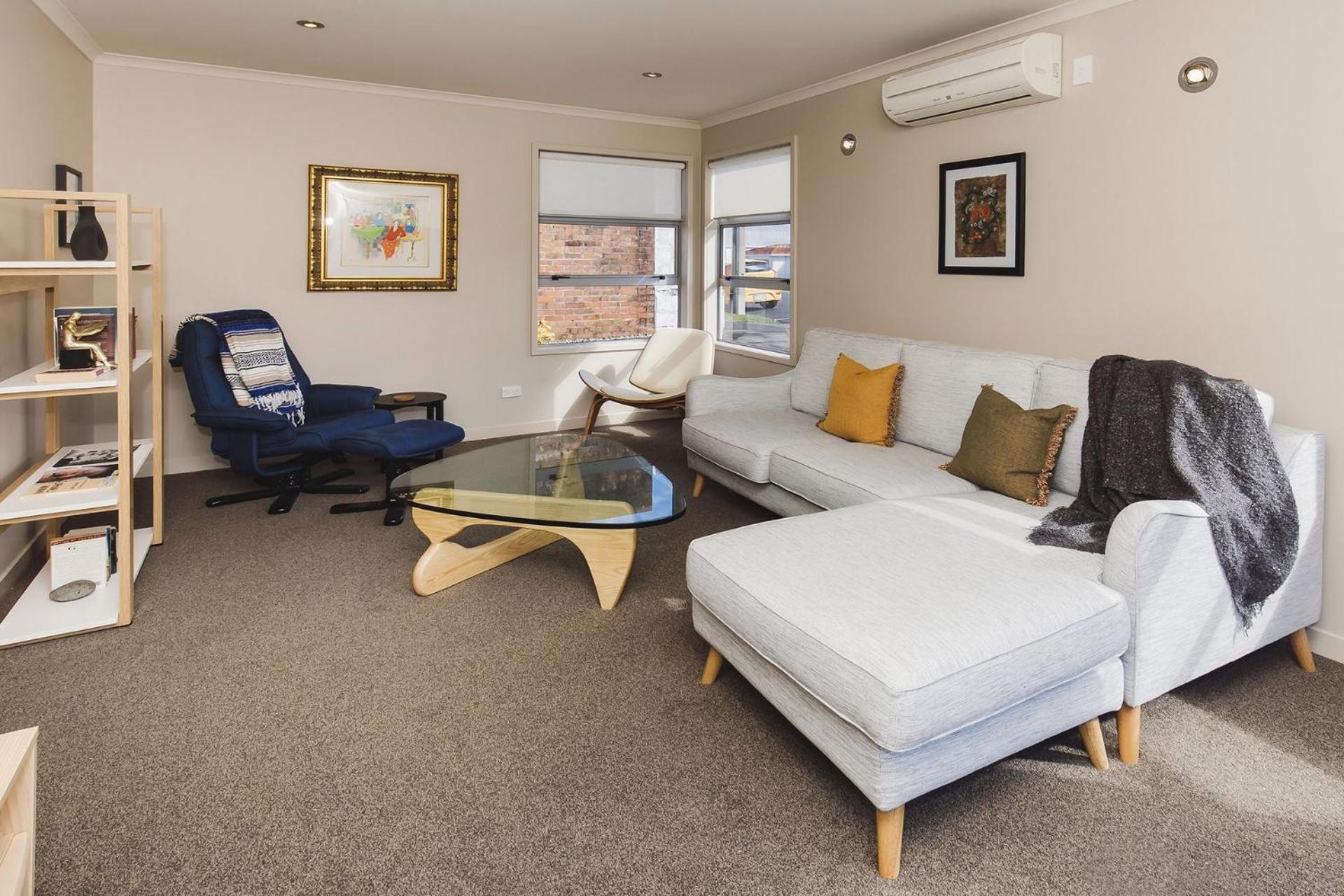 Three-Bedroom Apartment photo 1