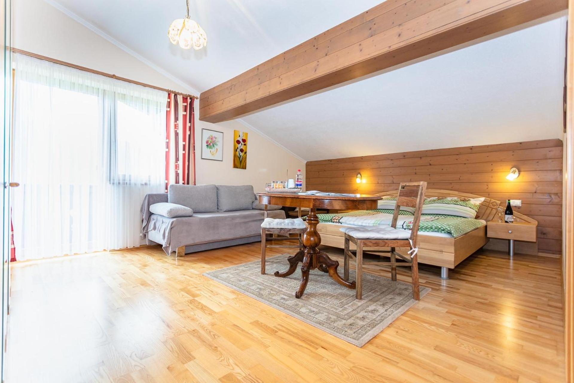 Family Room (2 Adults + 2 Children) photo 1