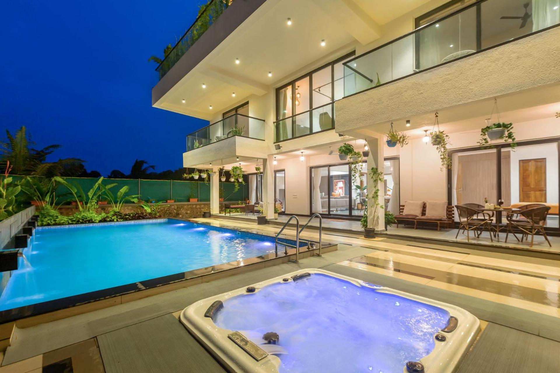 Villa photo 2