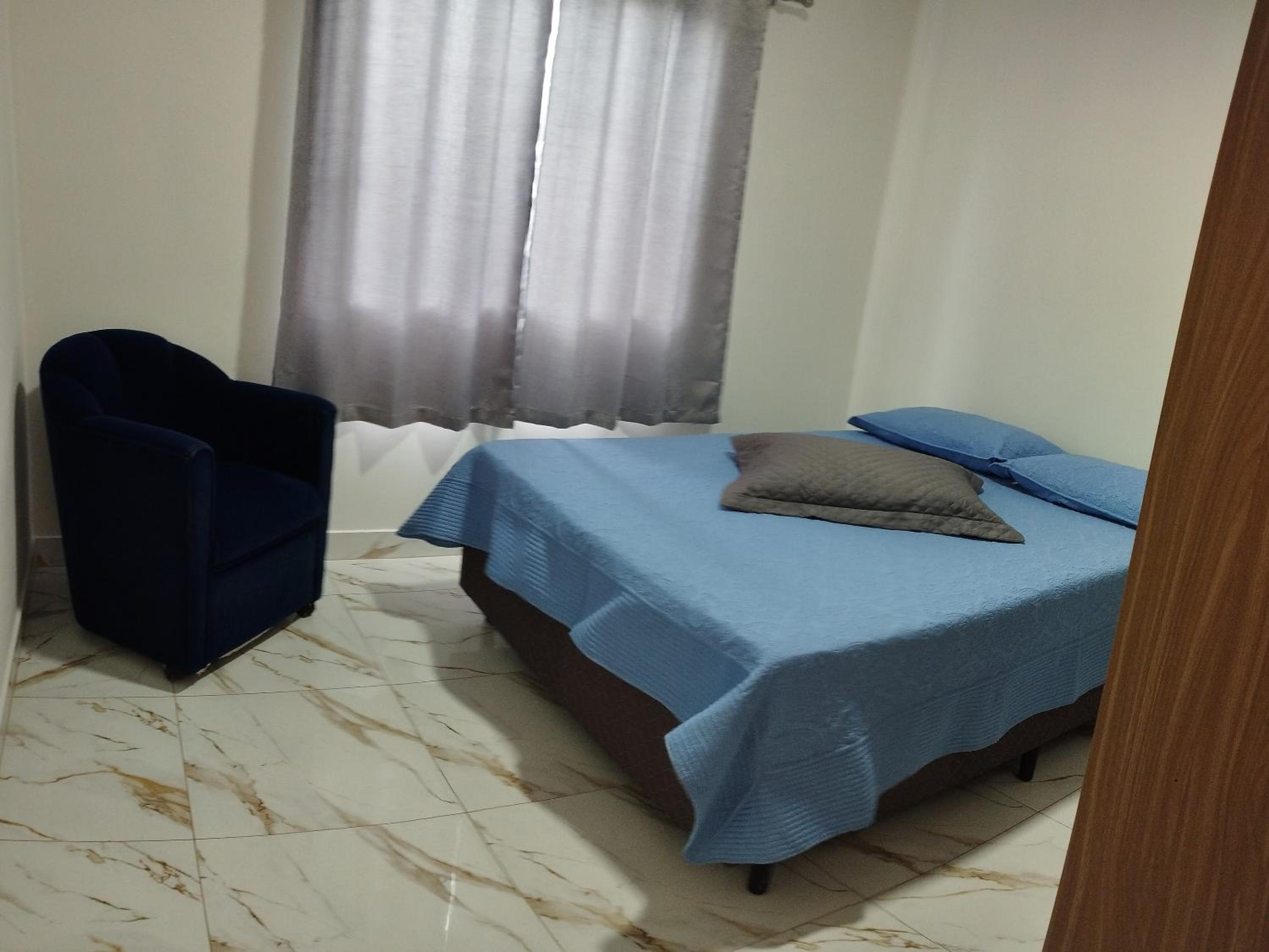 One-Bedroom House photo 1