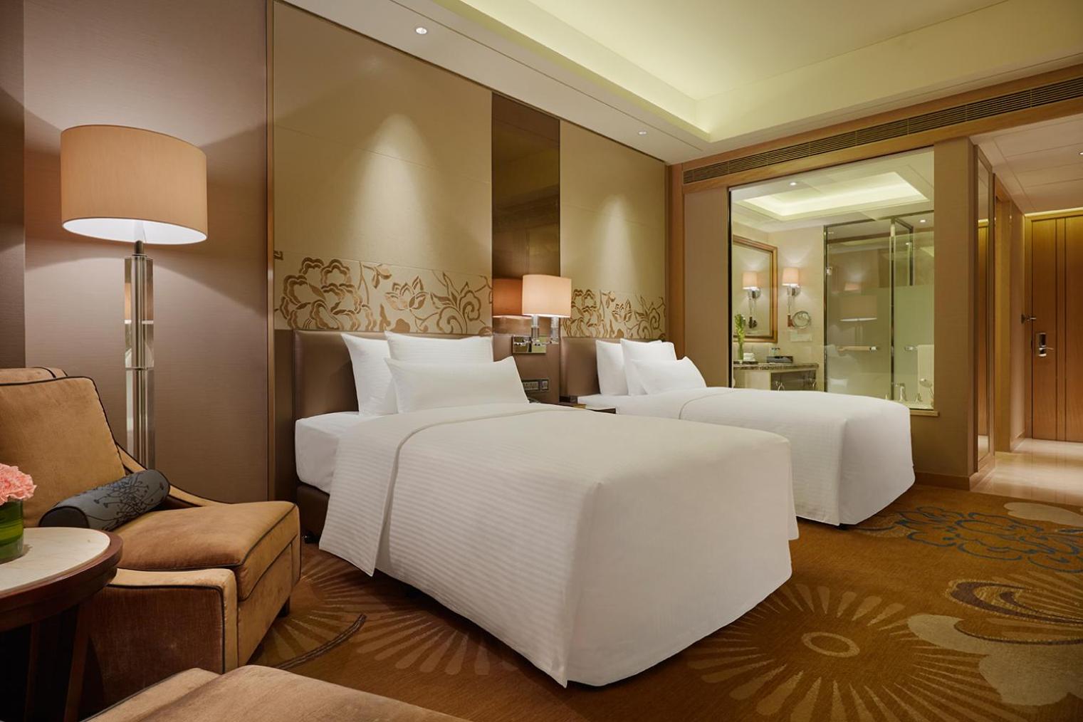 Deluxe Twin Room photo 3