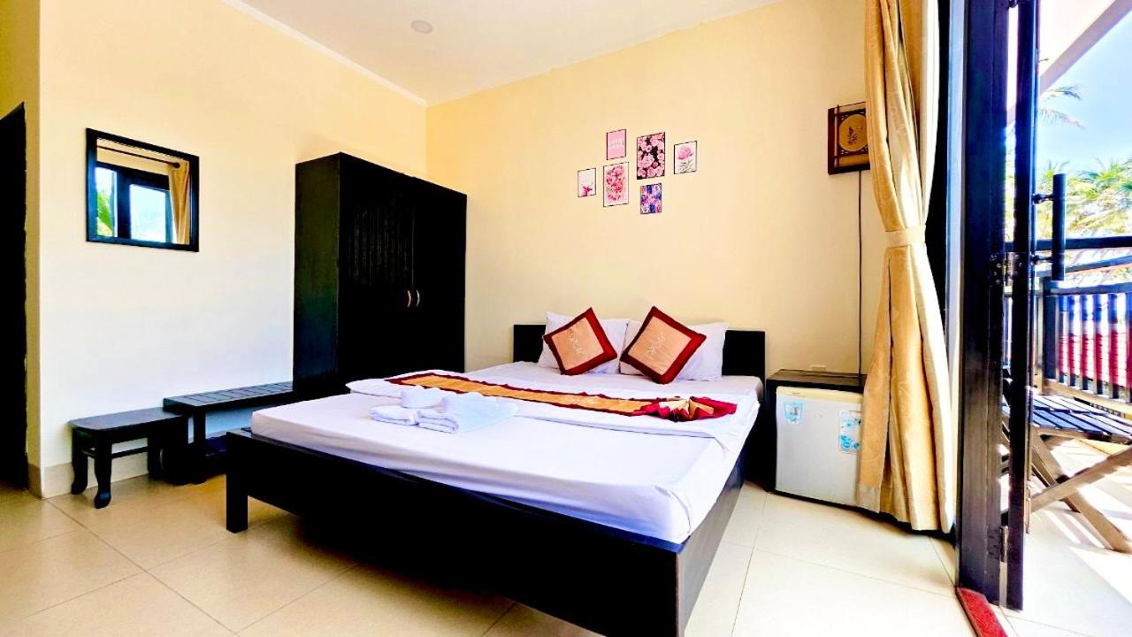 Deluxe Double Room with Balcony and Sea View