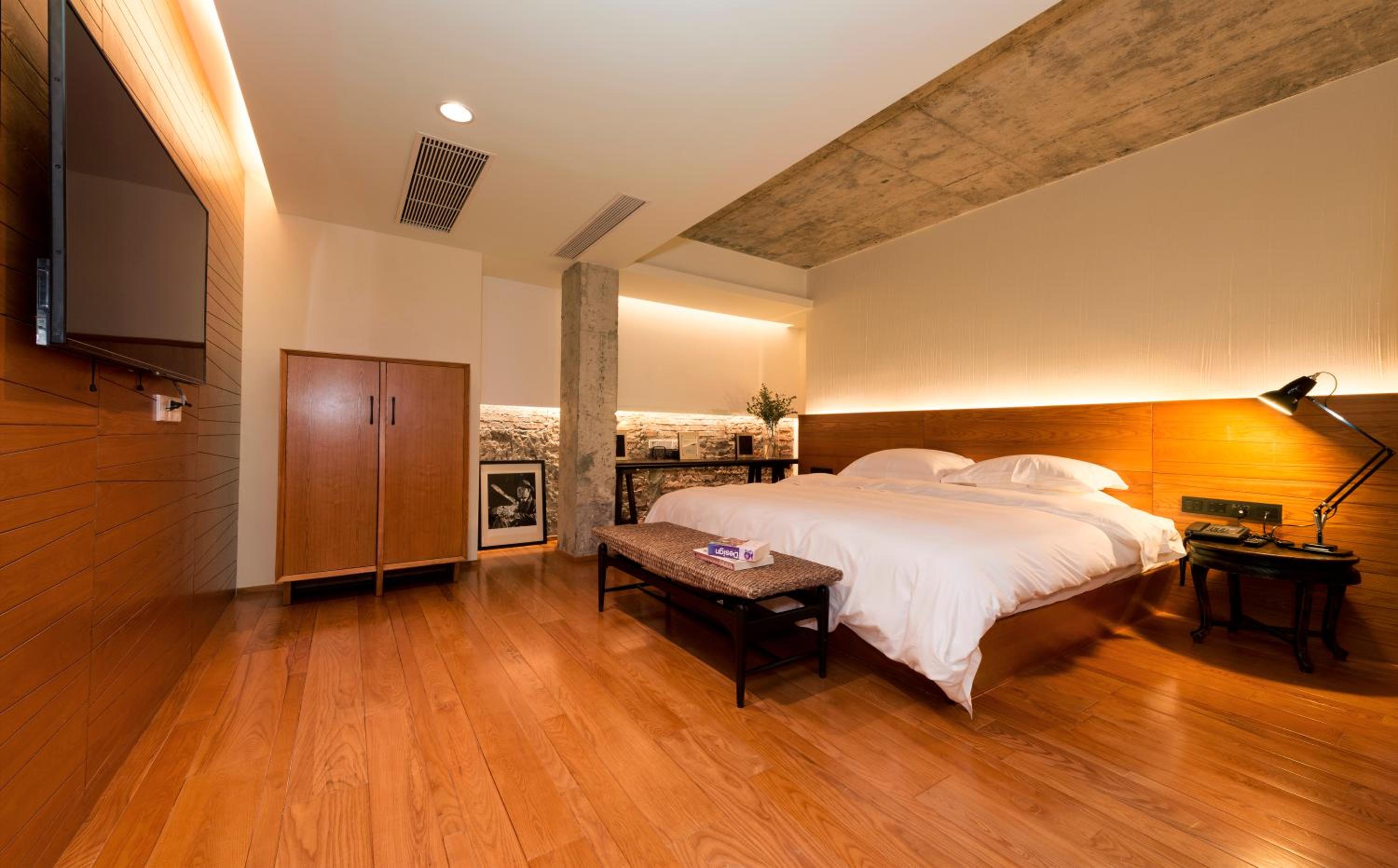 One-Bedroom Suite photo 3