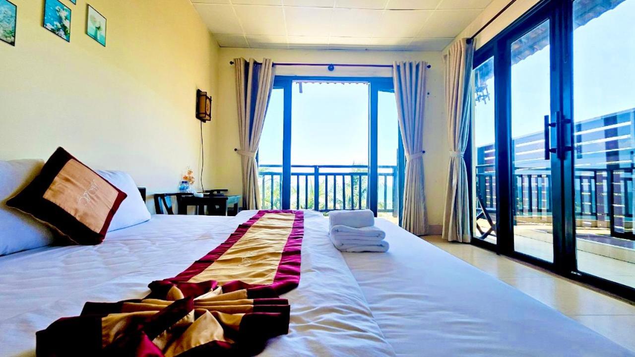King Suite with Ocean View
