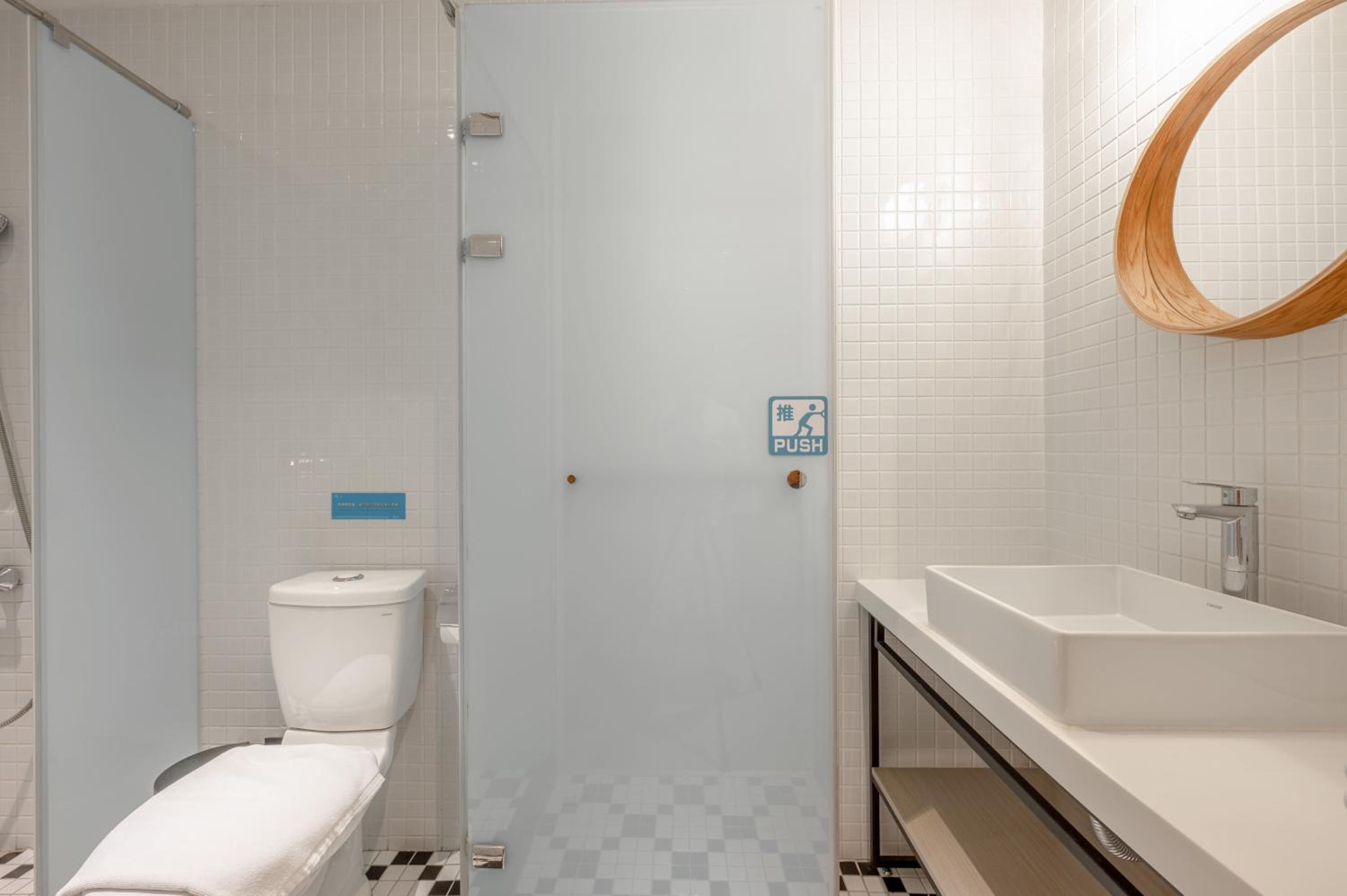 Double Room with Private Bathroom photo 2