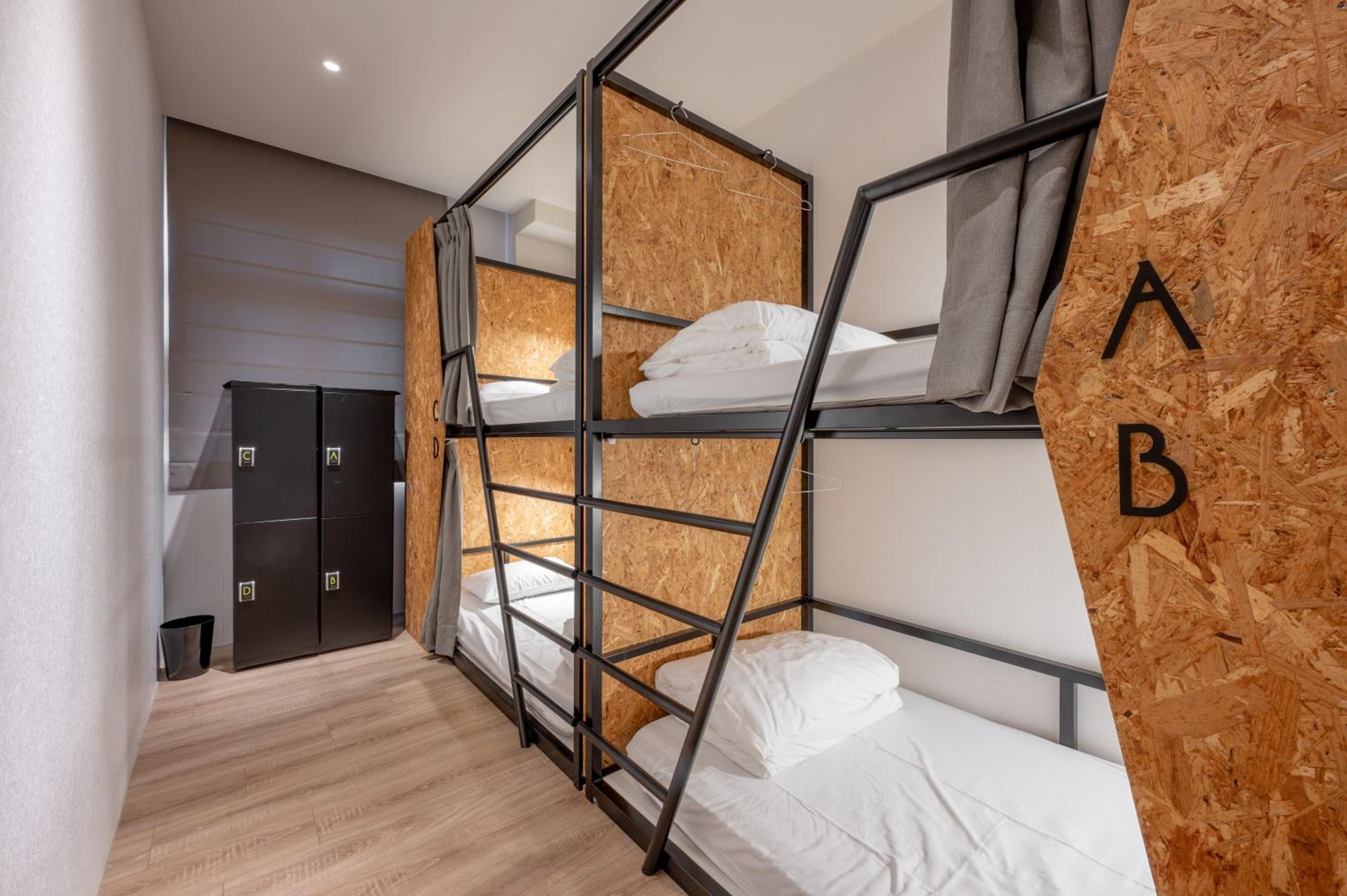 Bunk Bed in Female Dormitory Room   photo 1