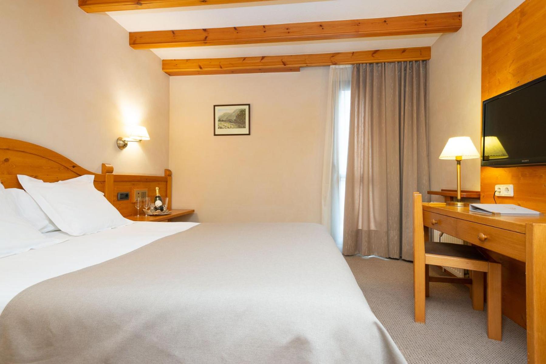 Double or Twin Room photo 2