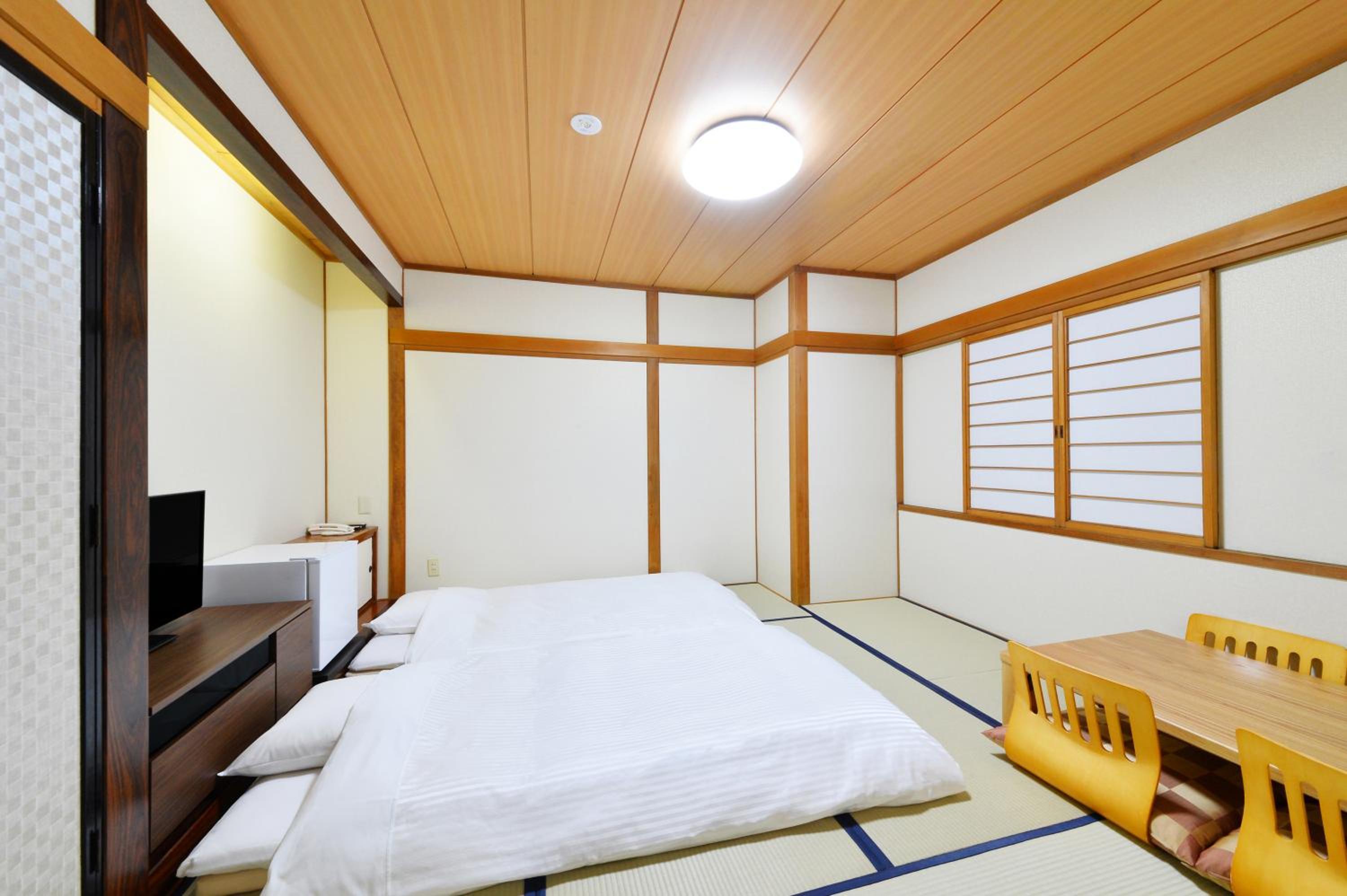 Japanese-Style Quadruple Room - House Keeping Is Optional With Additional Cost