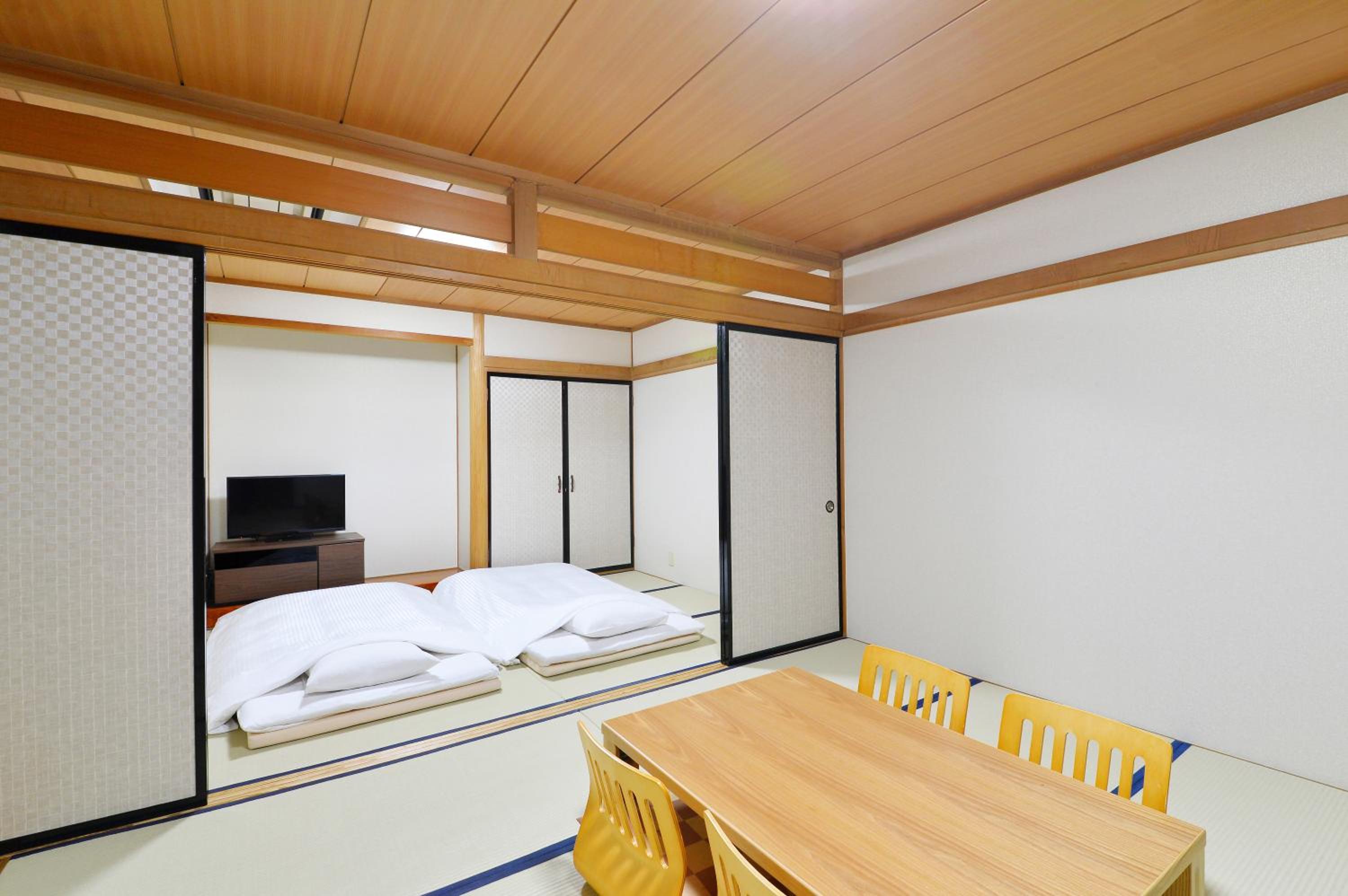  Japanese Style Room - Non- Smoking -  Housekeeping Is Optional With Additional Cost    