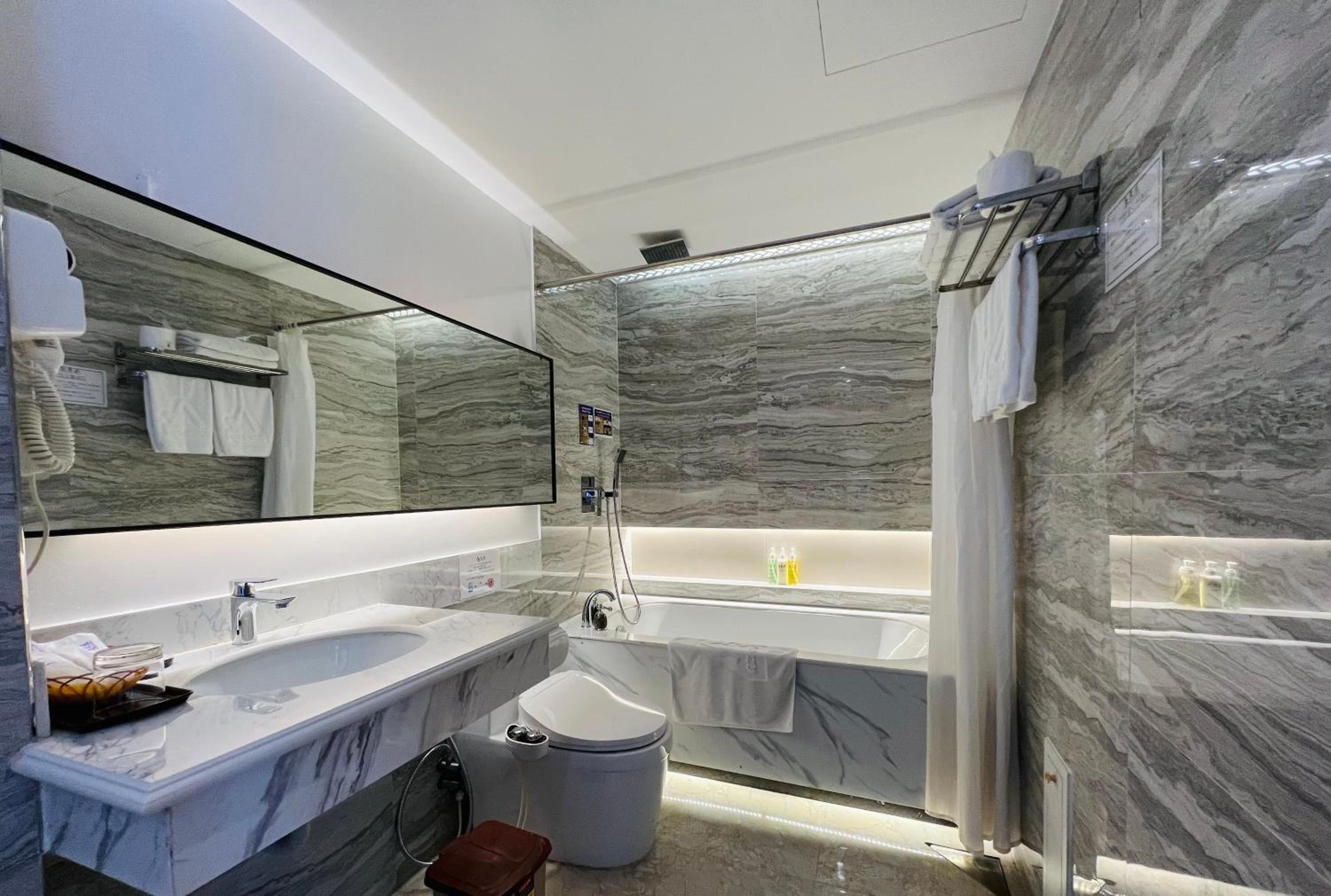 Double Room with Lake View photo 3