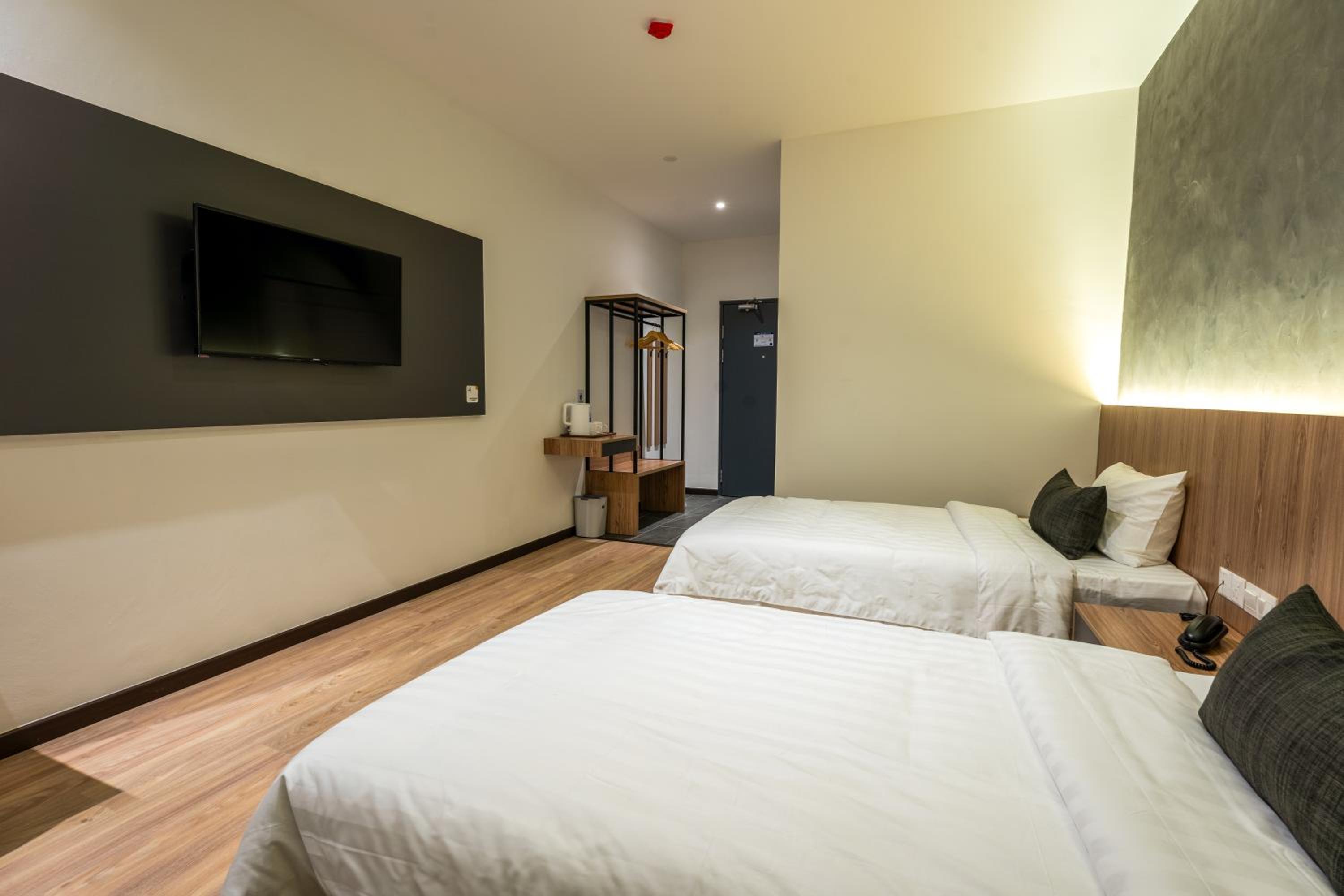 Deluxe Twin Room - Photo 5