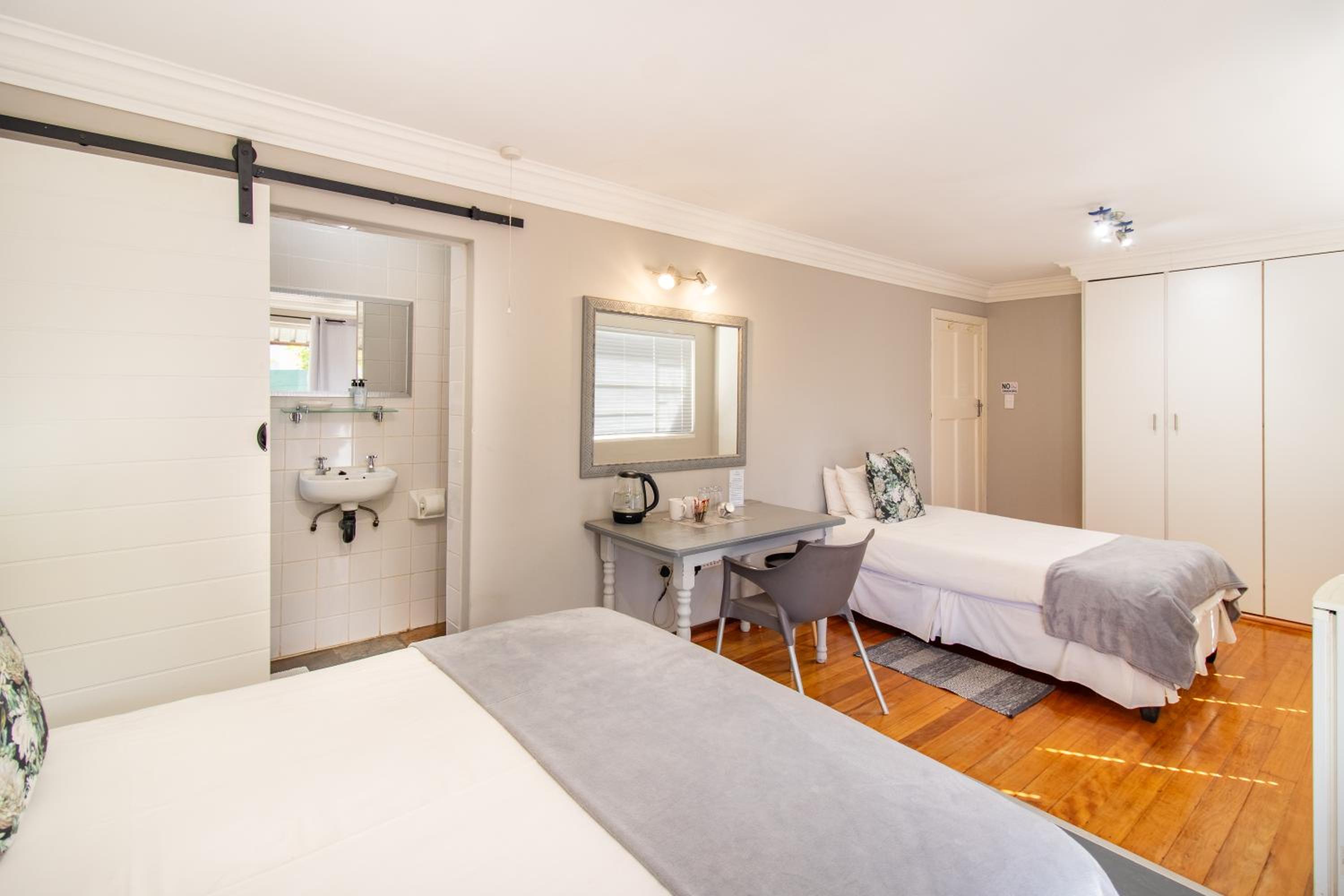 Standard Triple Room photo 1