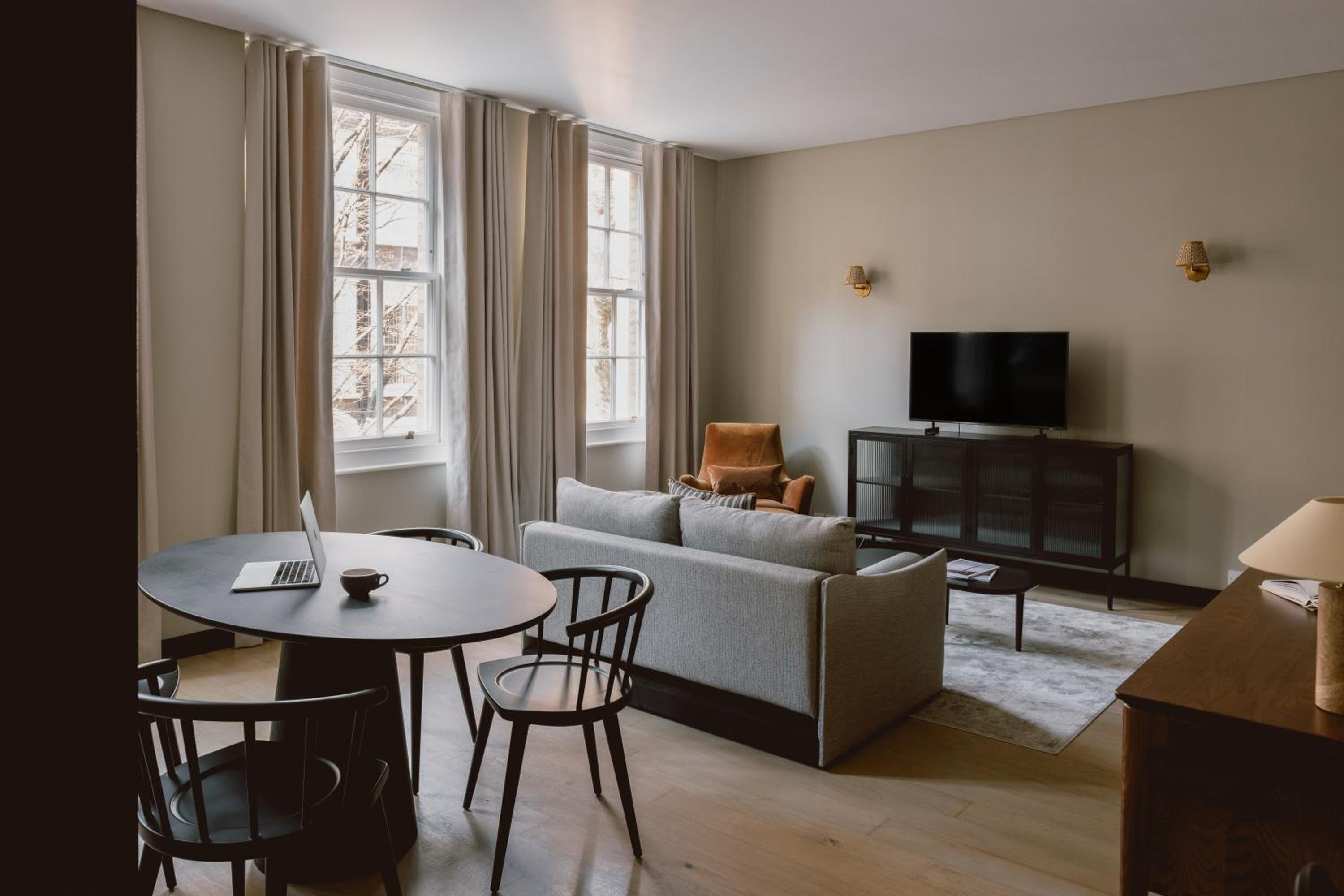 One Bedroom Apartment