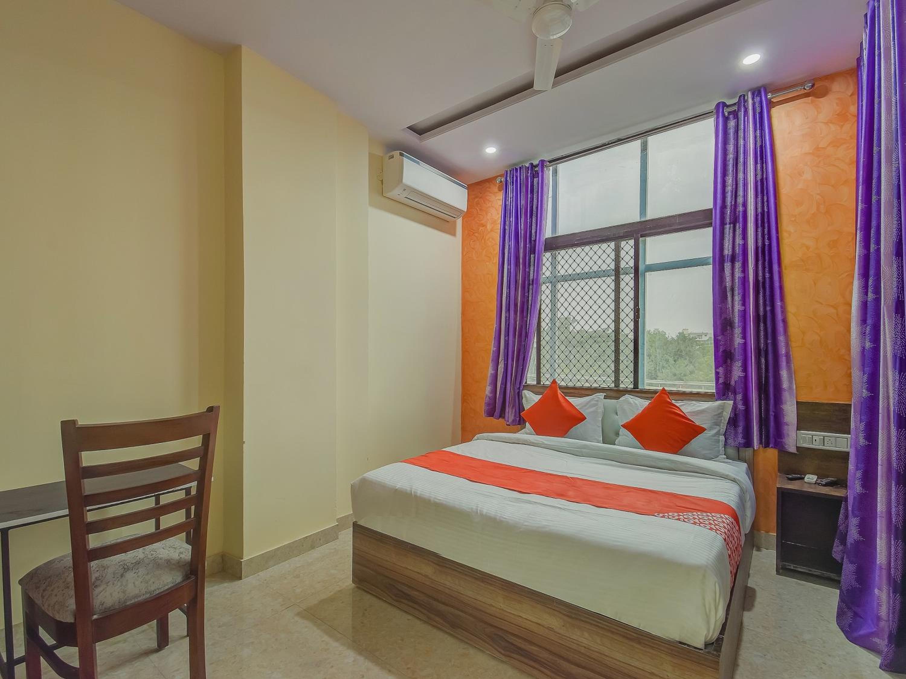 Standard Double Room - Photo 16