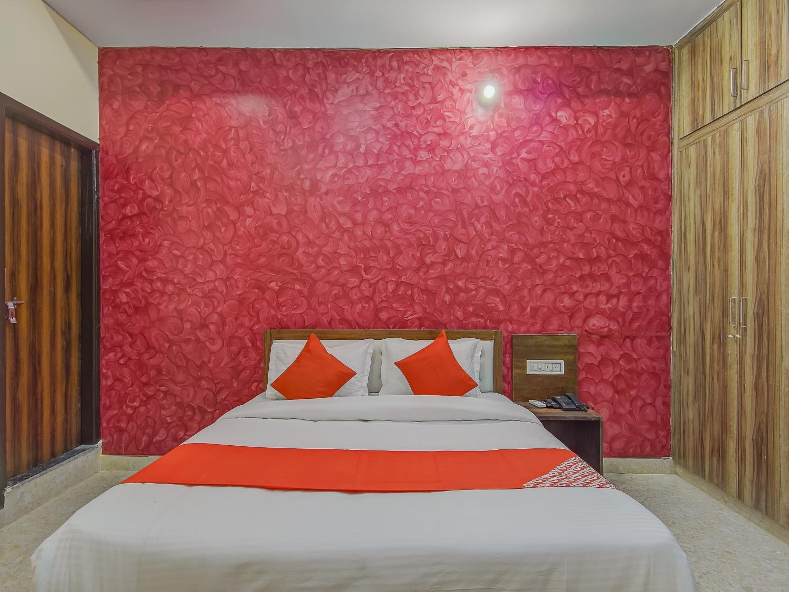 Standard Double Room - Photo 20