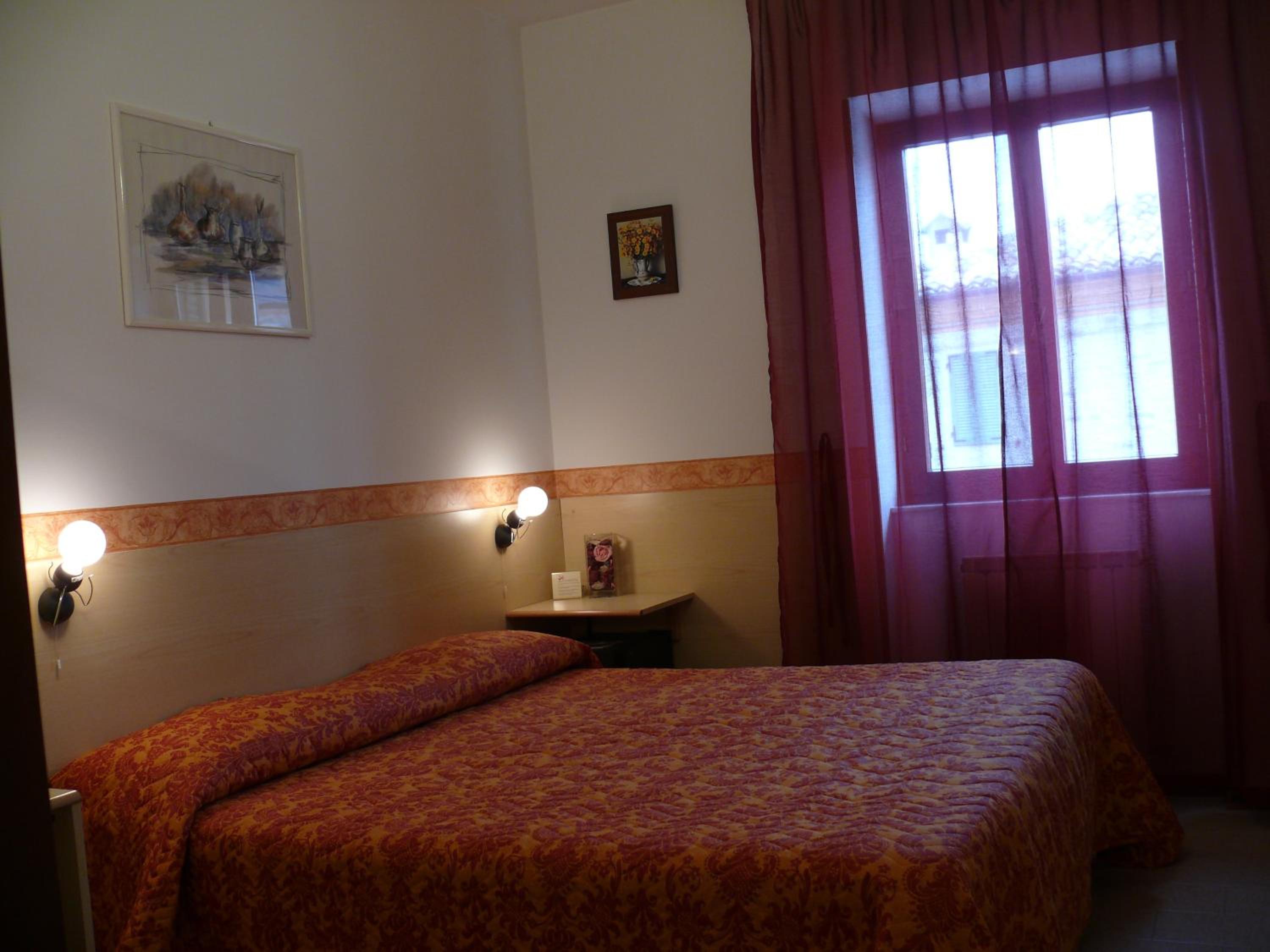 Basic Double Room