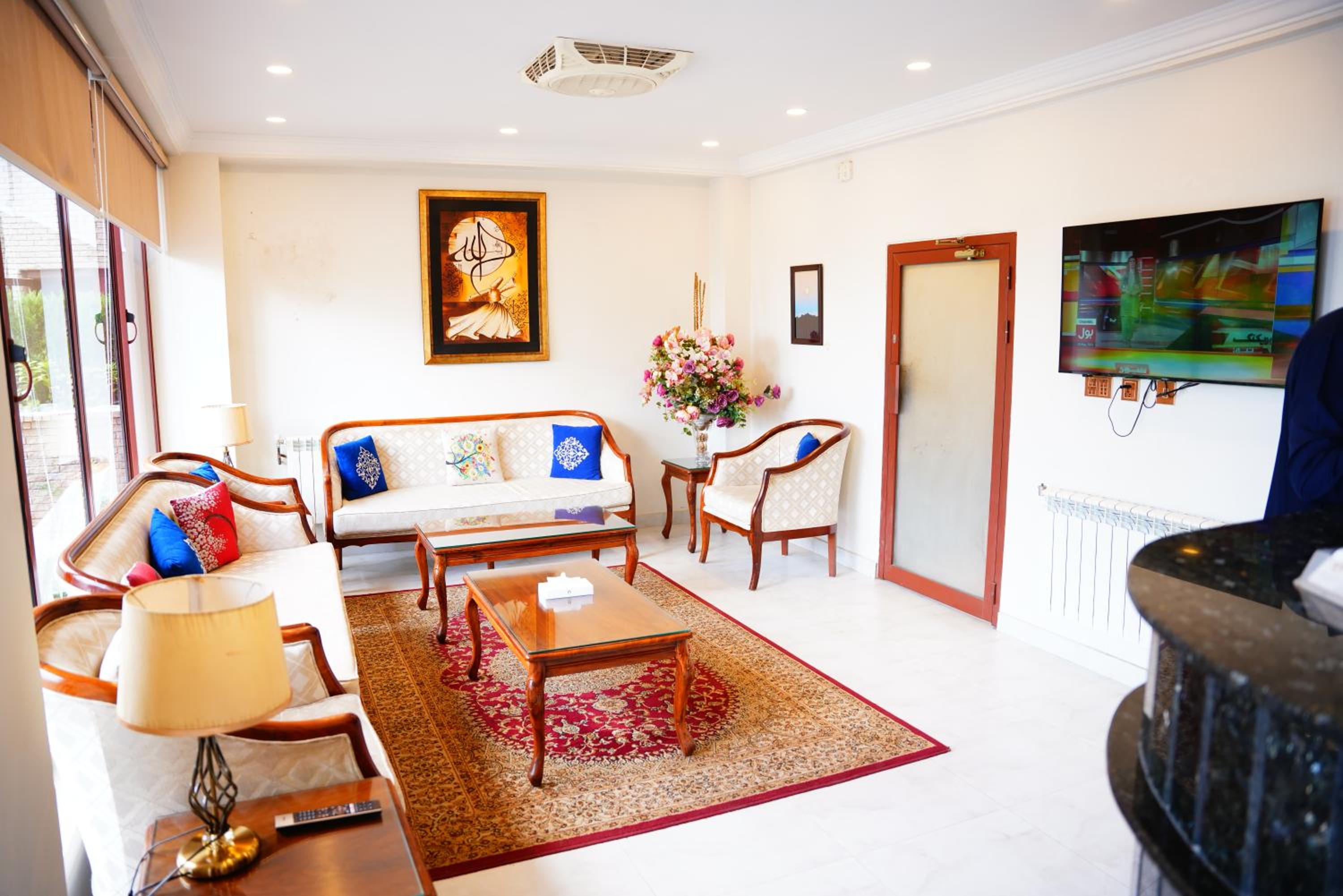 Standard King Room