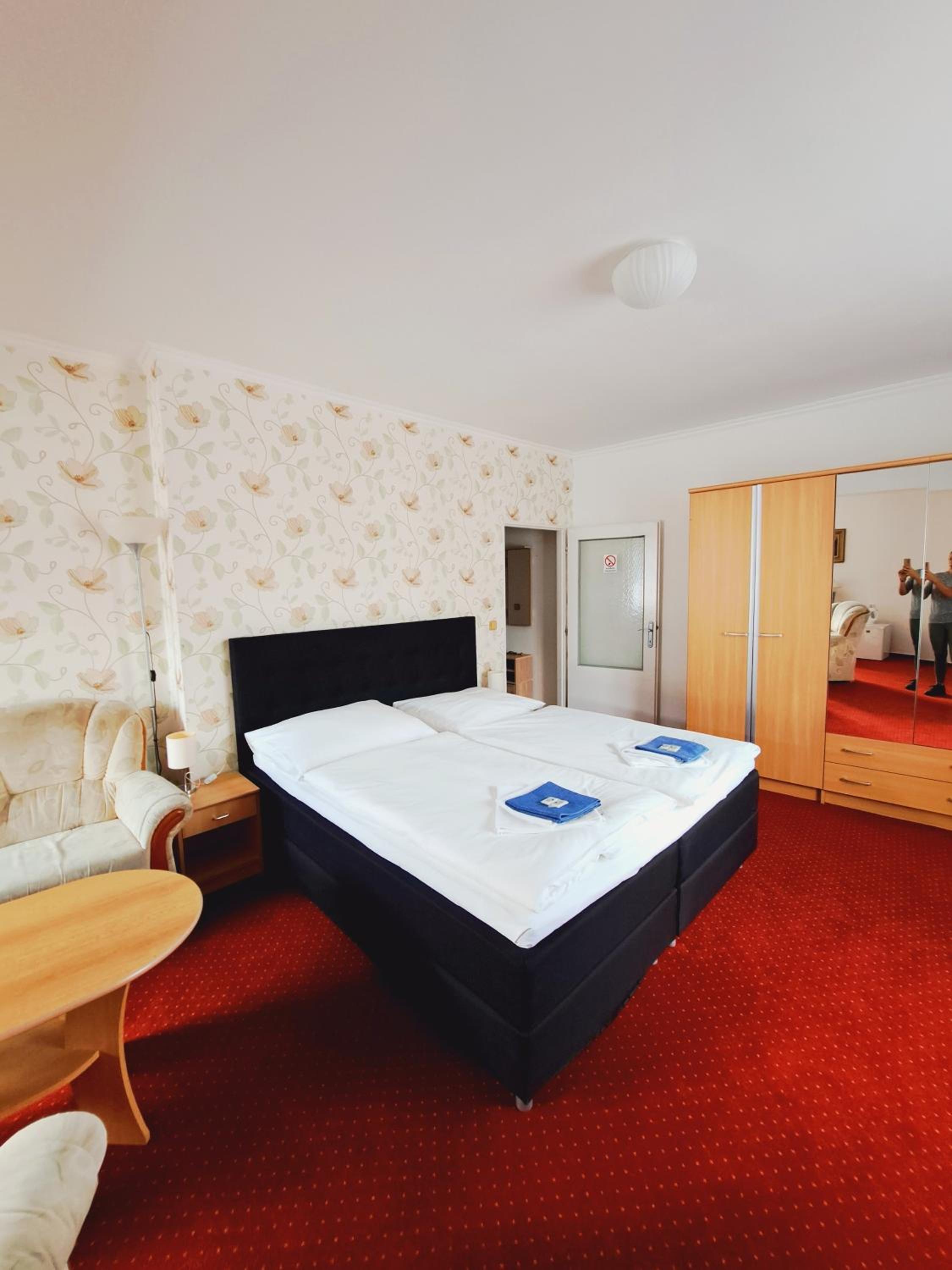 Triple Room - Photo 6