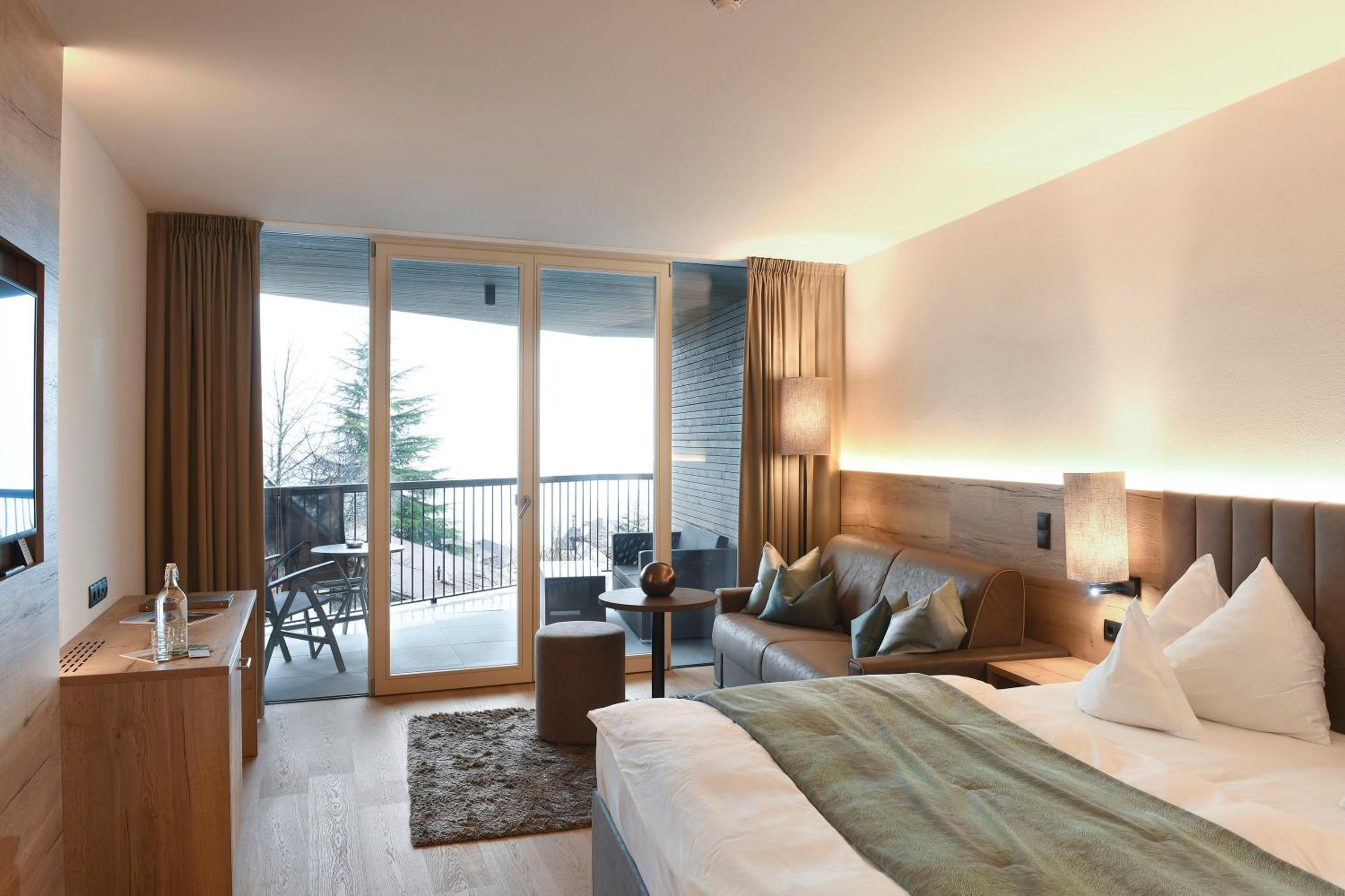 Suite - Photo 3