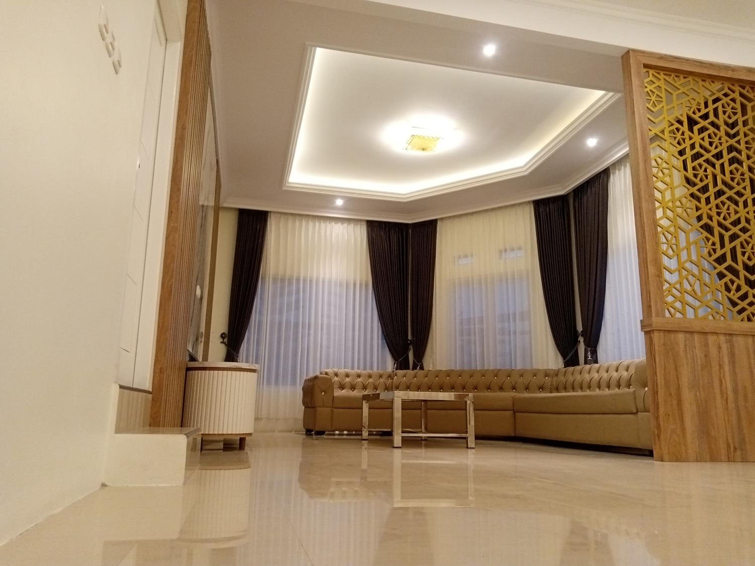 Villa photo 1