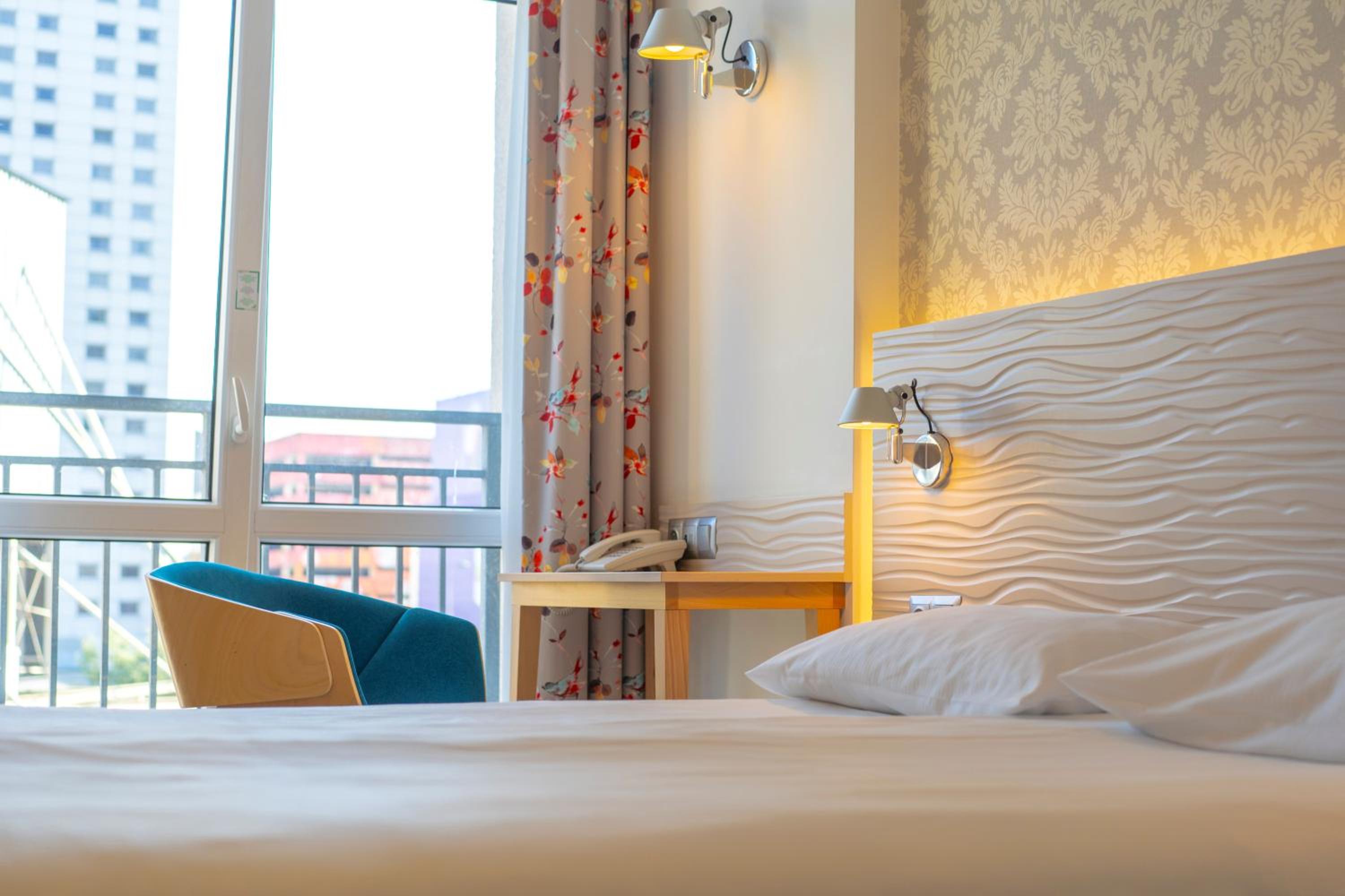 Standard Double Room - Photo 3