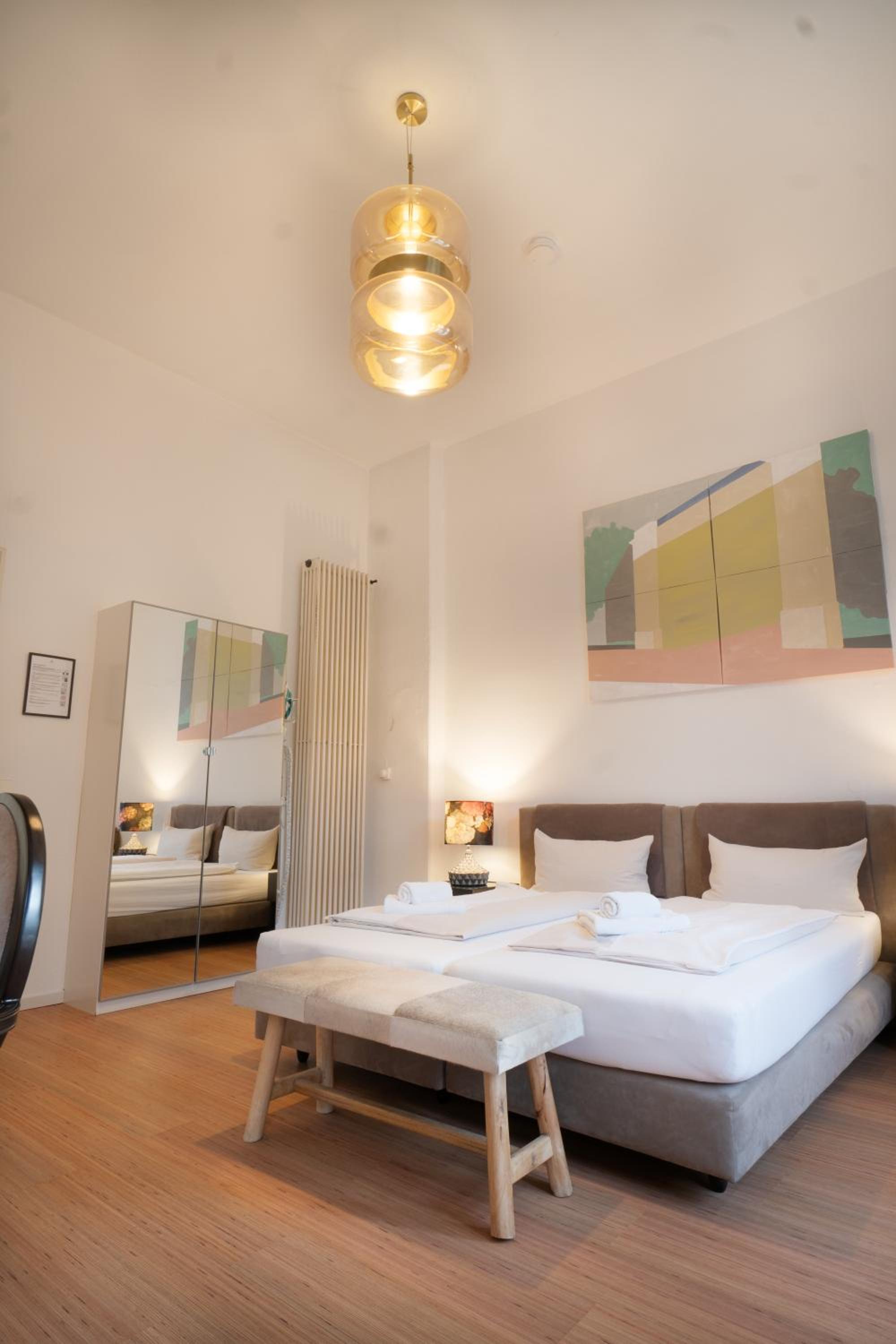 Studio Apartment - Photo 2