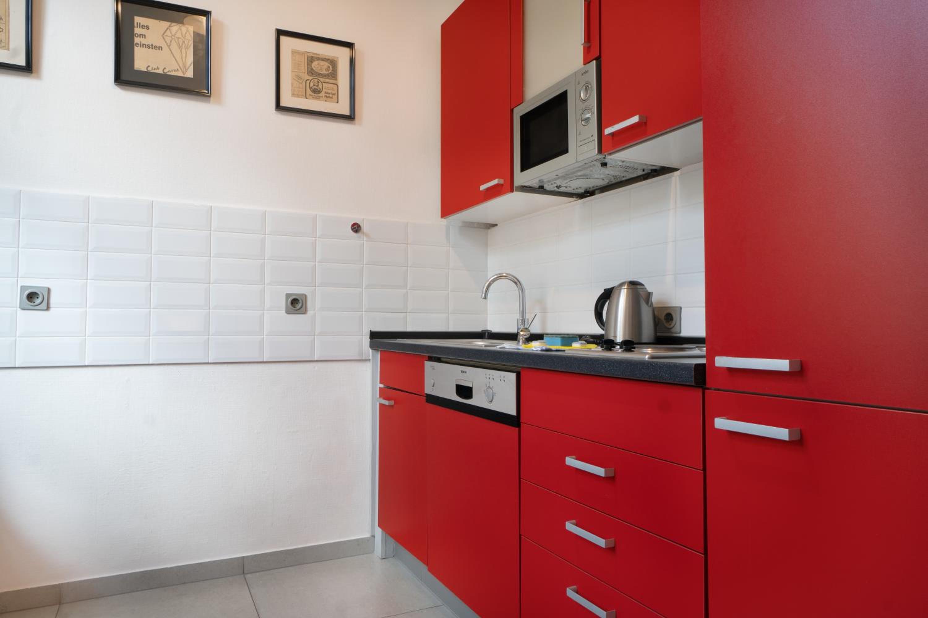 Studio Apartment - Photo 10