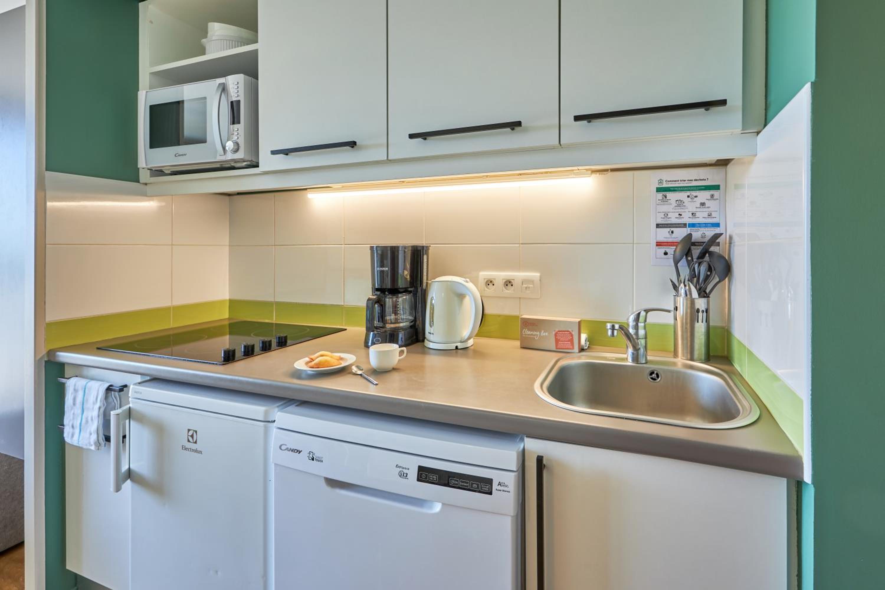 One-Bedroom Apartment with Terrace or Balcony (5 People) photo 3