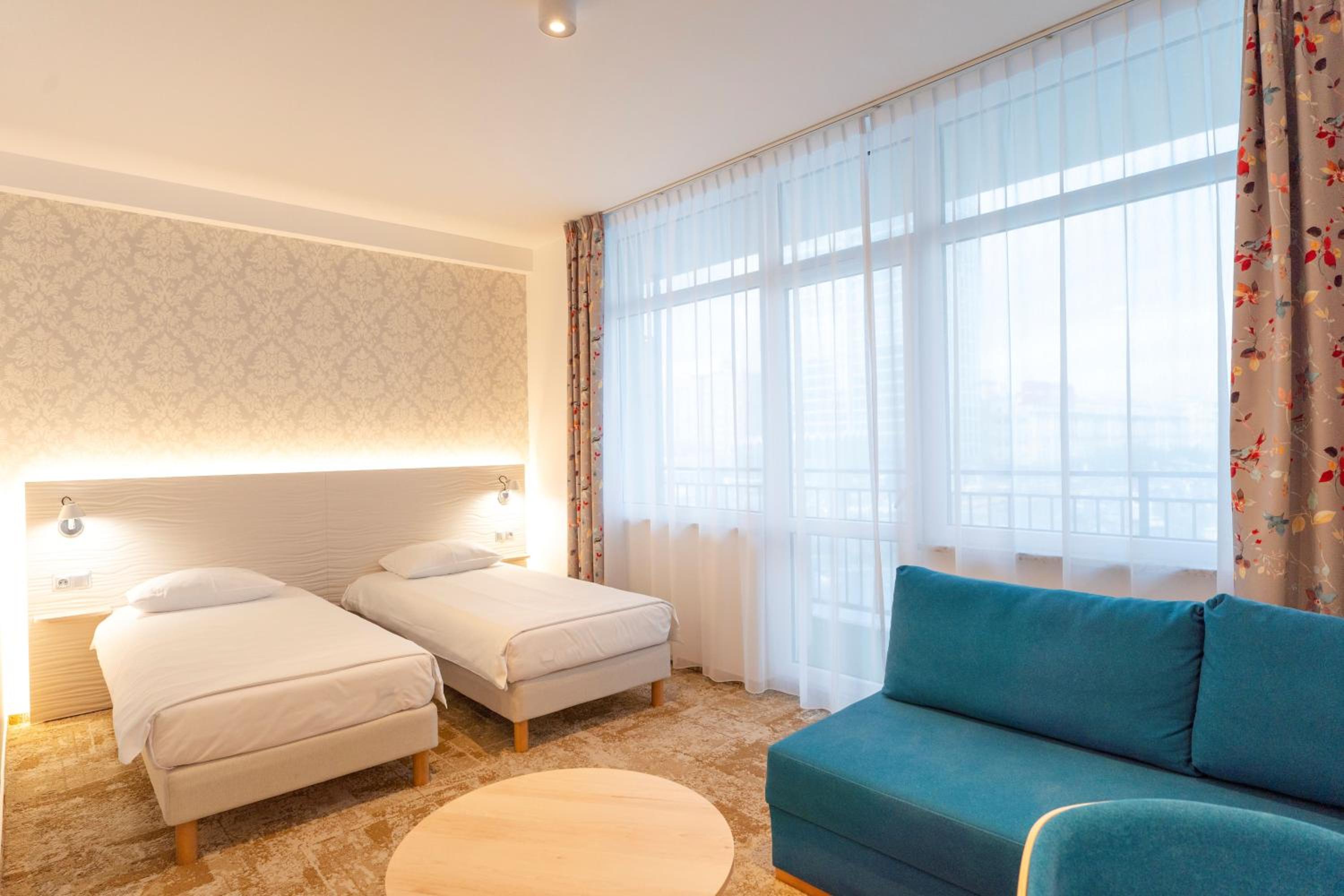 Standard Twin Room - Photo 1