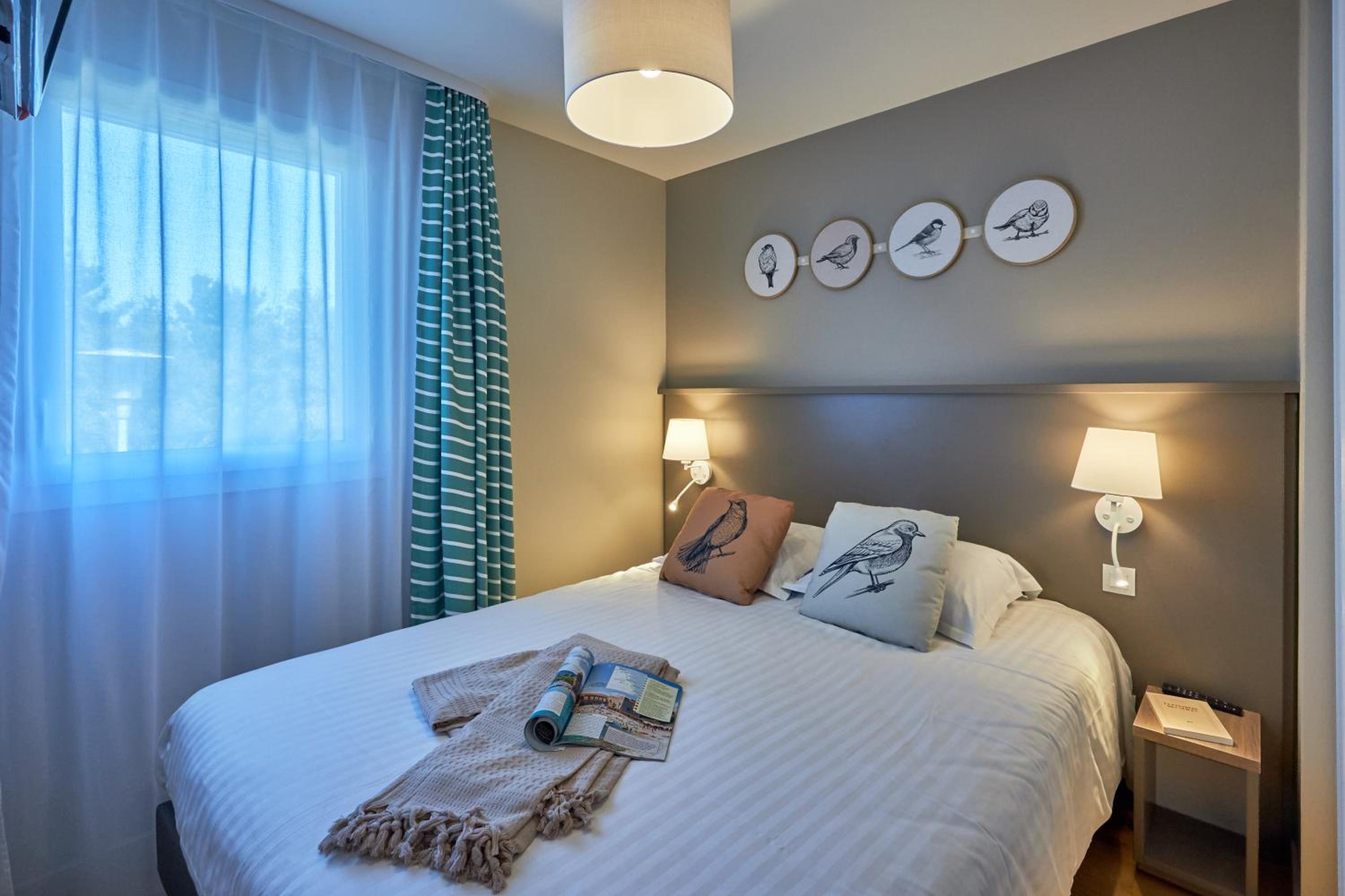 Two-Bedroom Apartment with Terrace or Balcony (6 People) photo 3