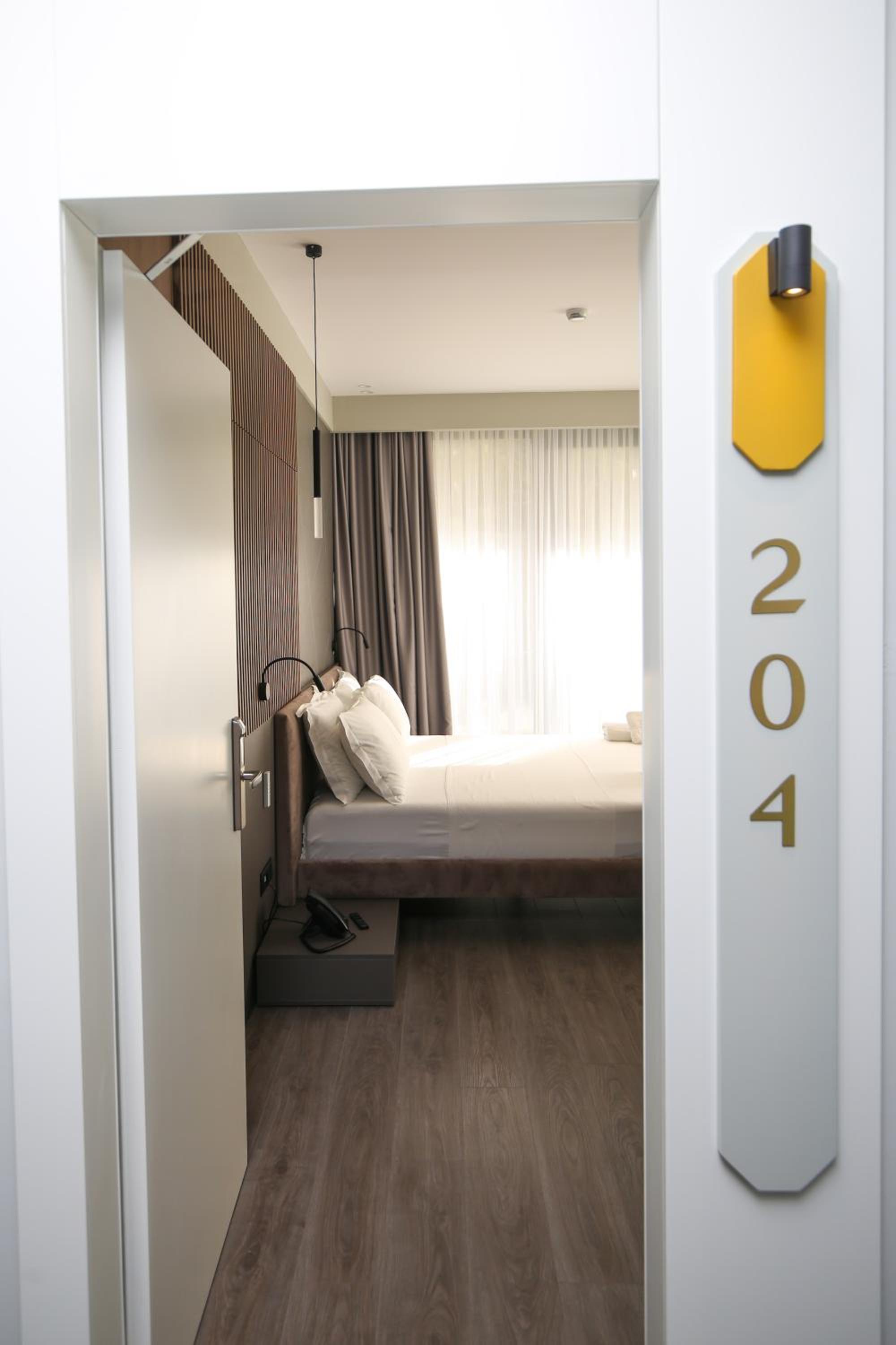 Deluxe Double Room with Balcony and Sea View