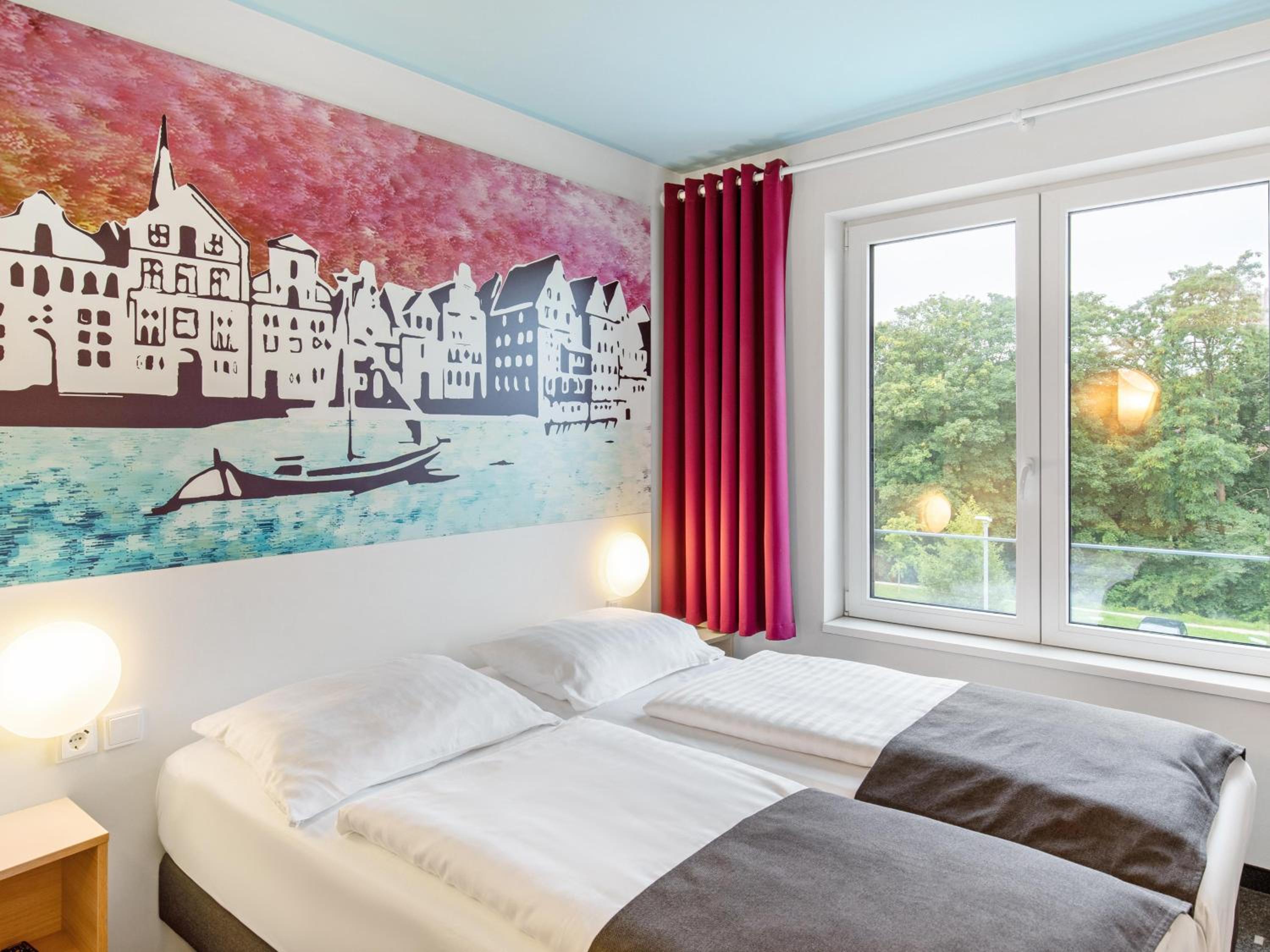 Twin Room - Photo 1