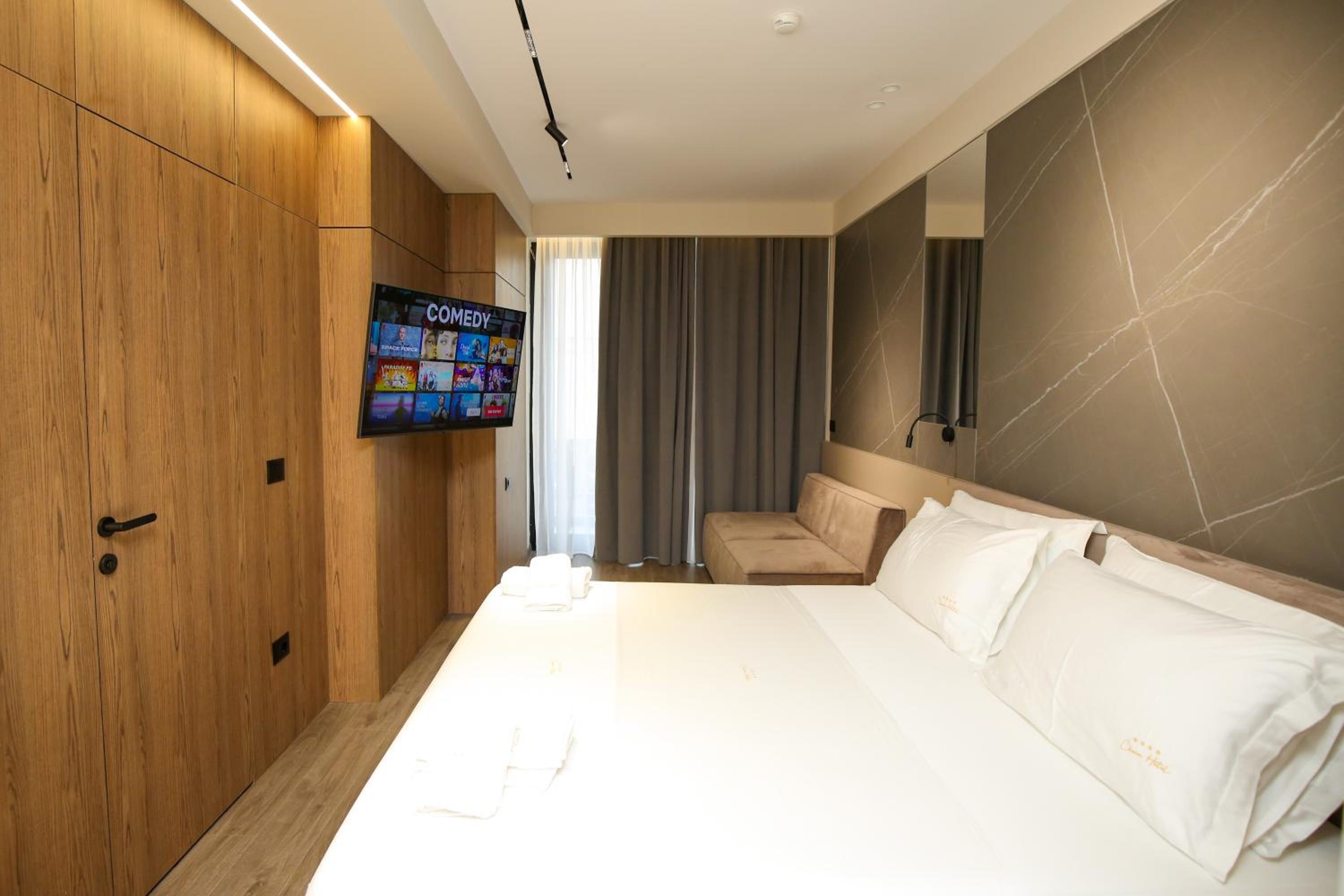 Deluxe Double Room with Balcony