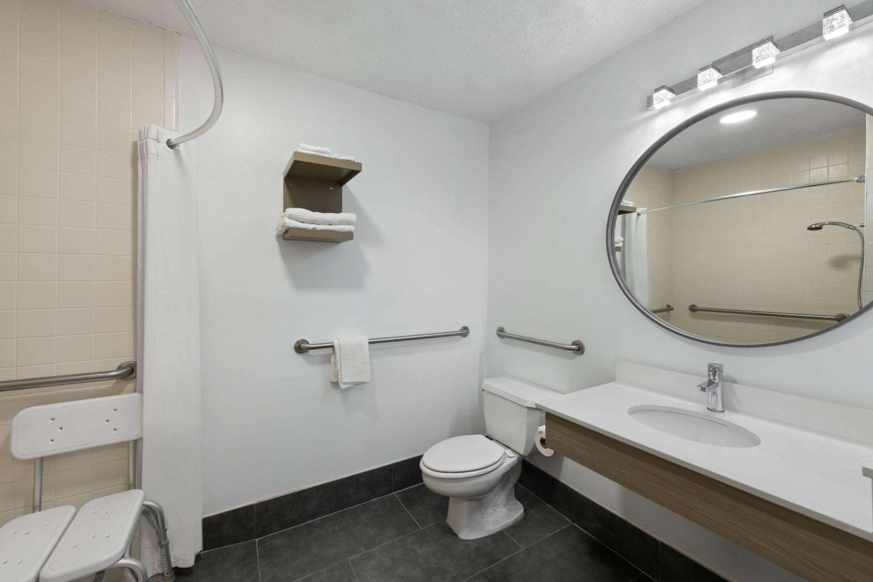 King Room - Disability Access - Photo 1