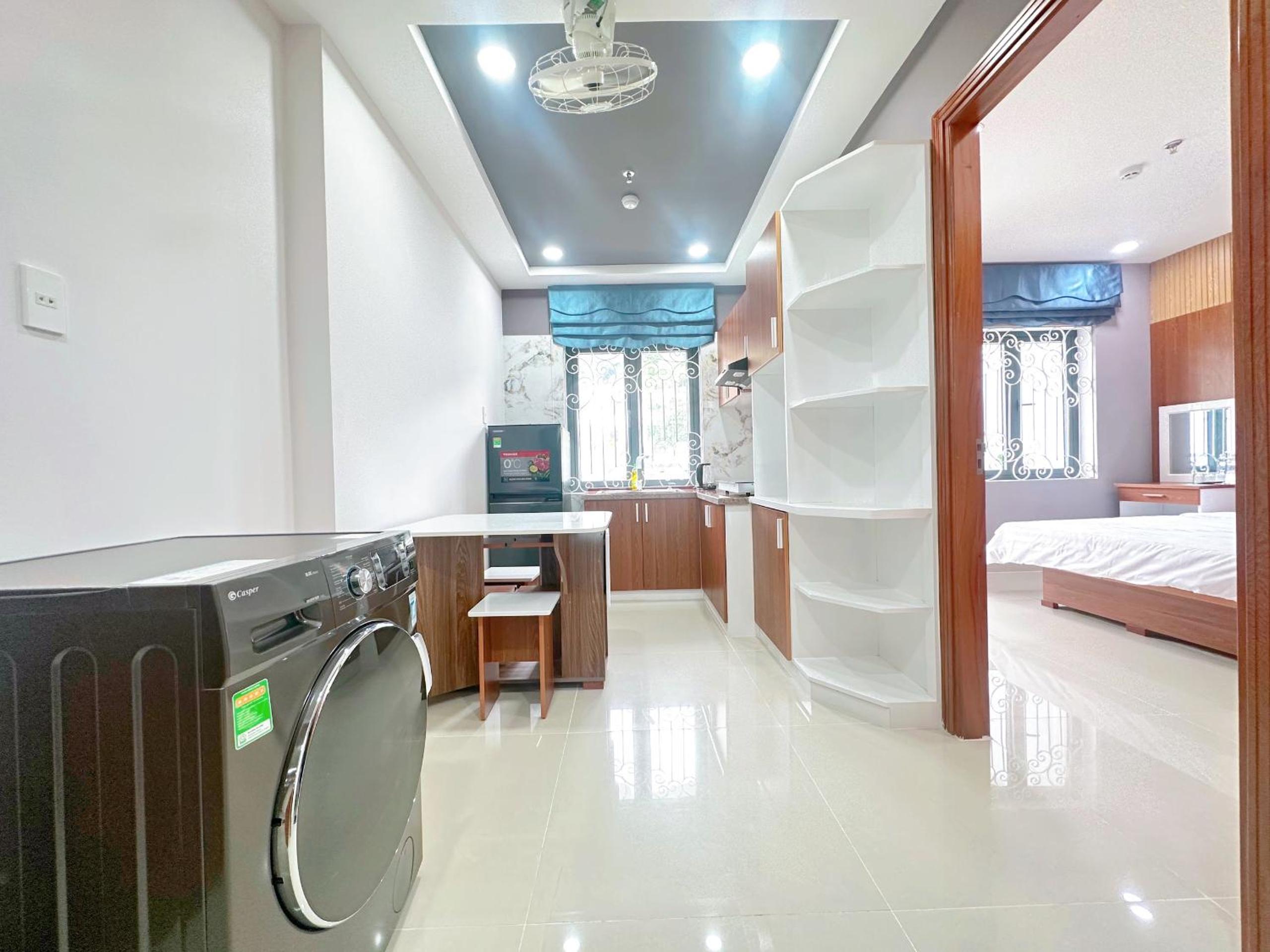 One-Bedroom Apartment - Photo 31