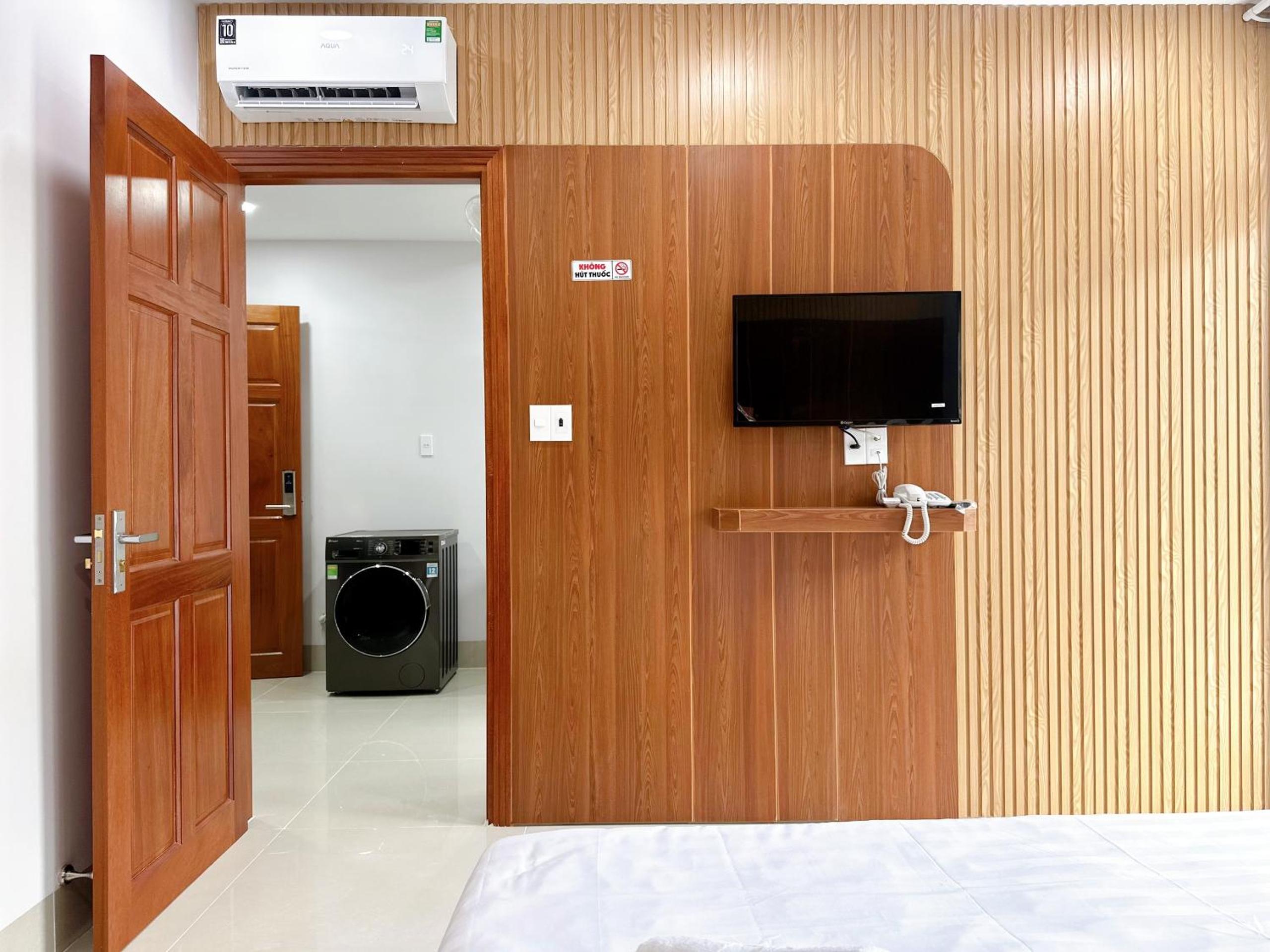 One-Bedroom Apartment - Photo 40