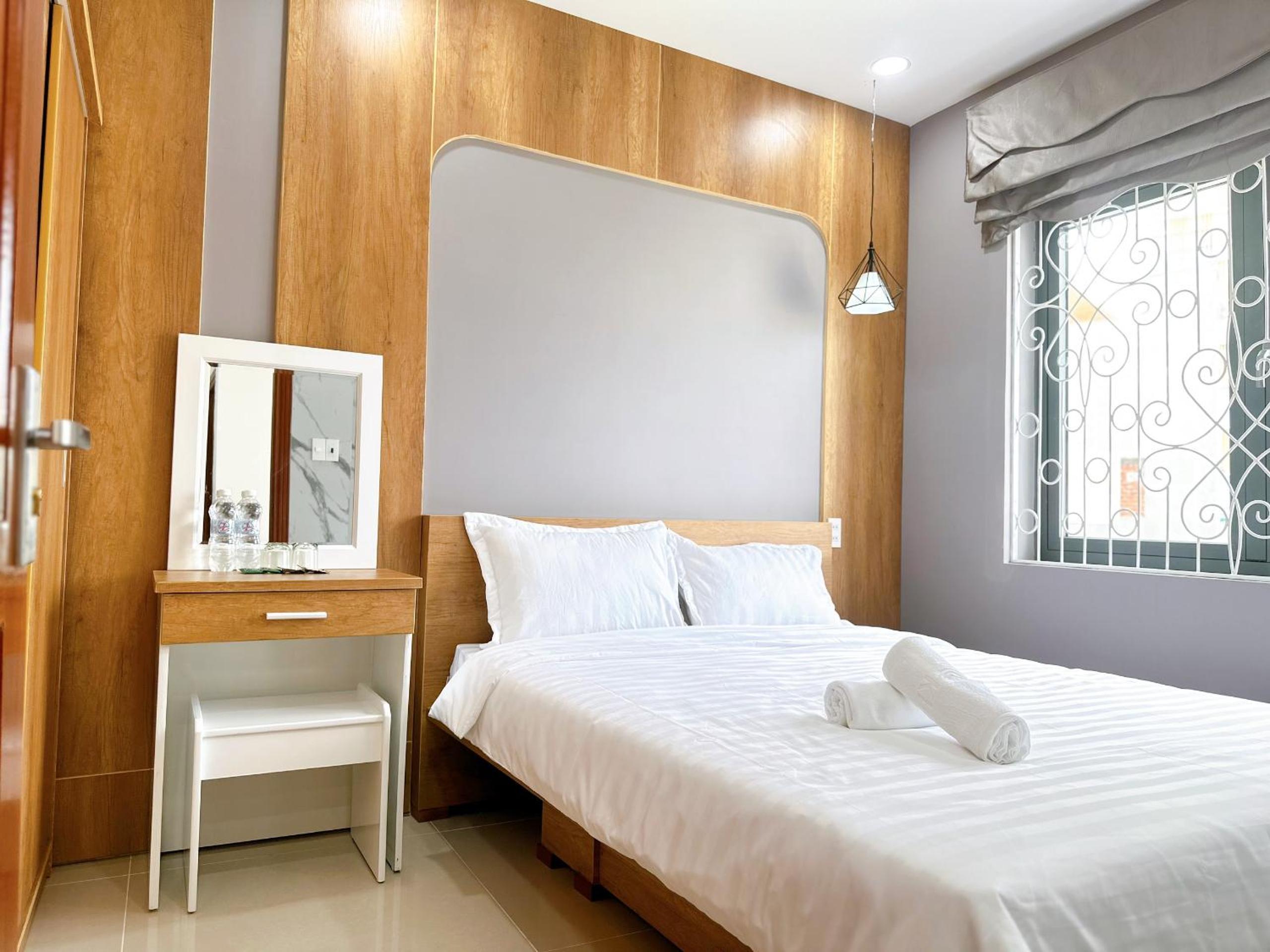 One-Bedroom Apartment - Photo 45