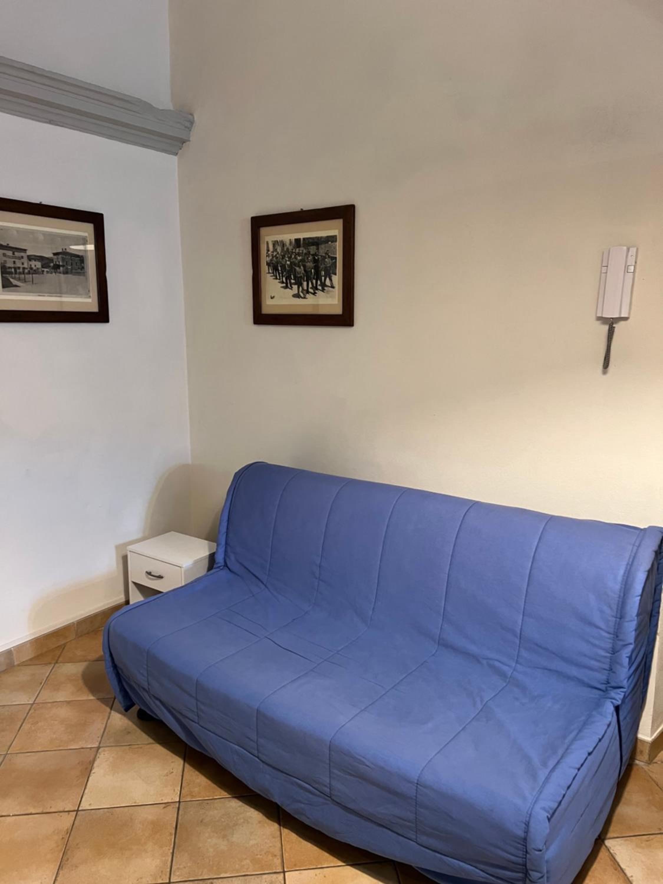 Two-Bedroom Apartment - Photo 23