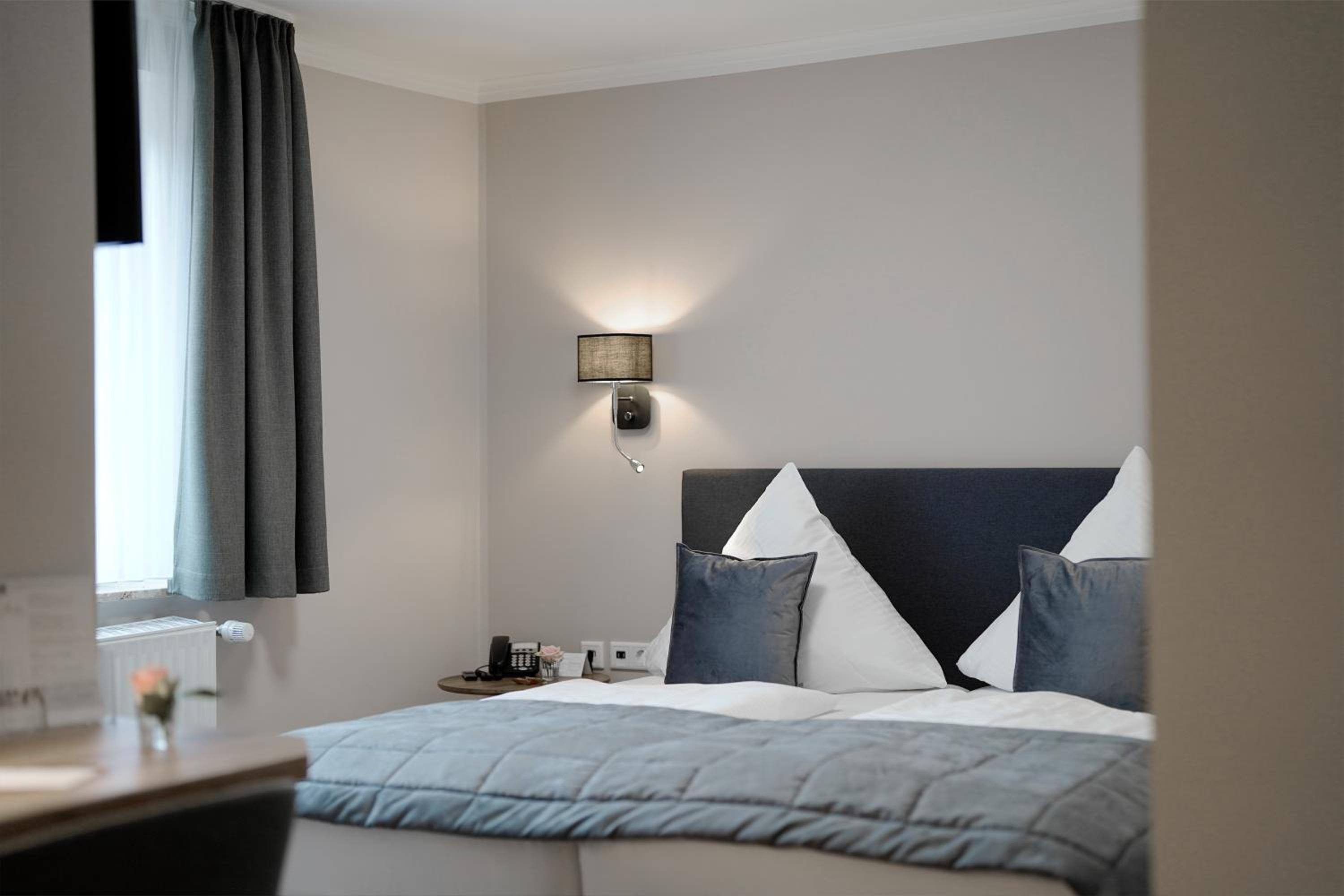 Double Room - Photo 11