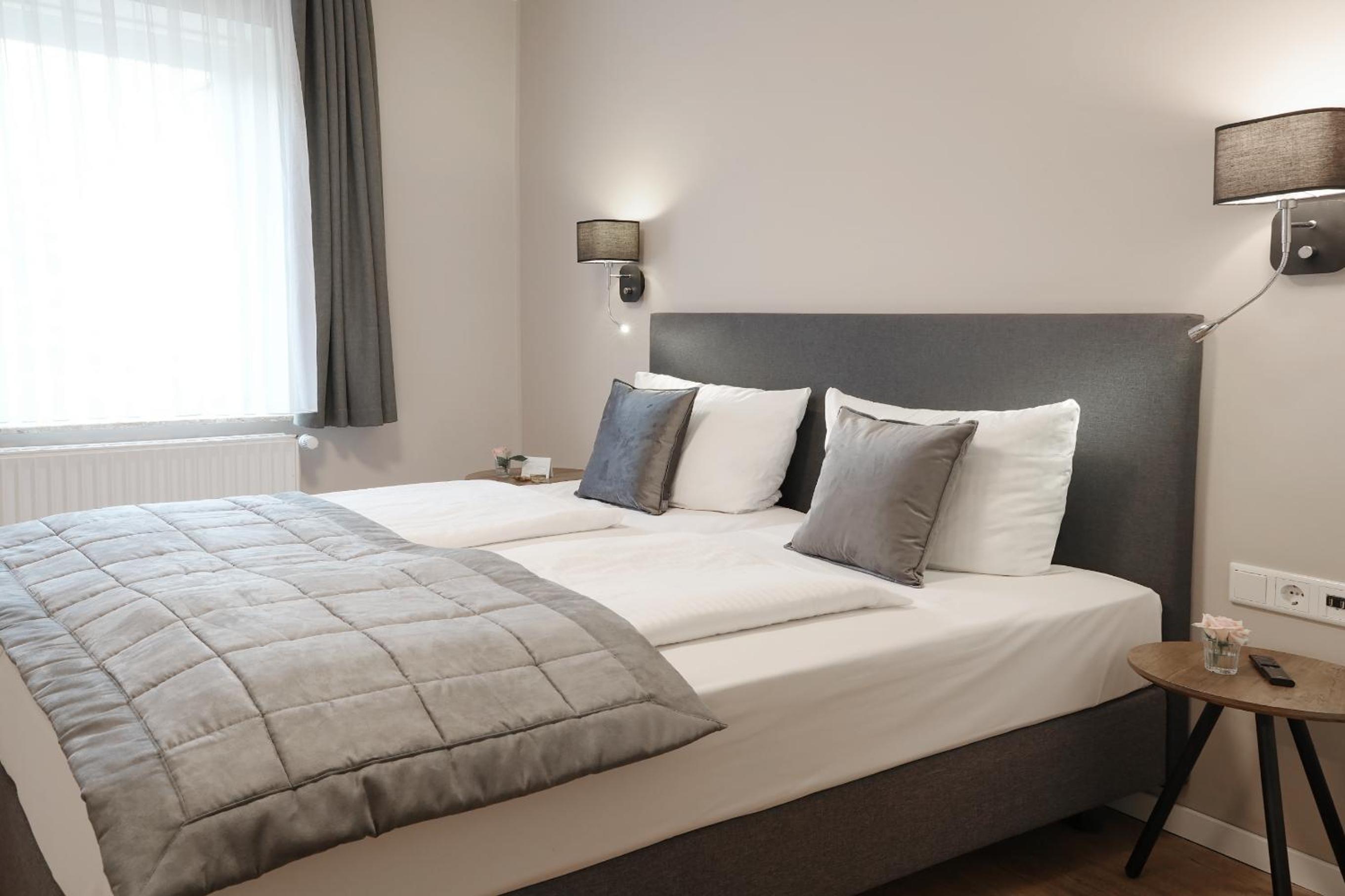 Double Room - Photo 13
