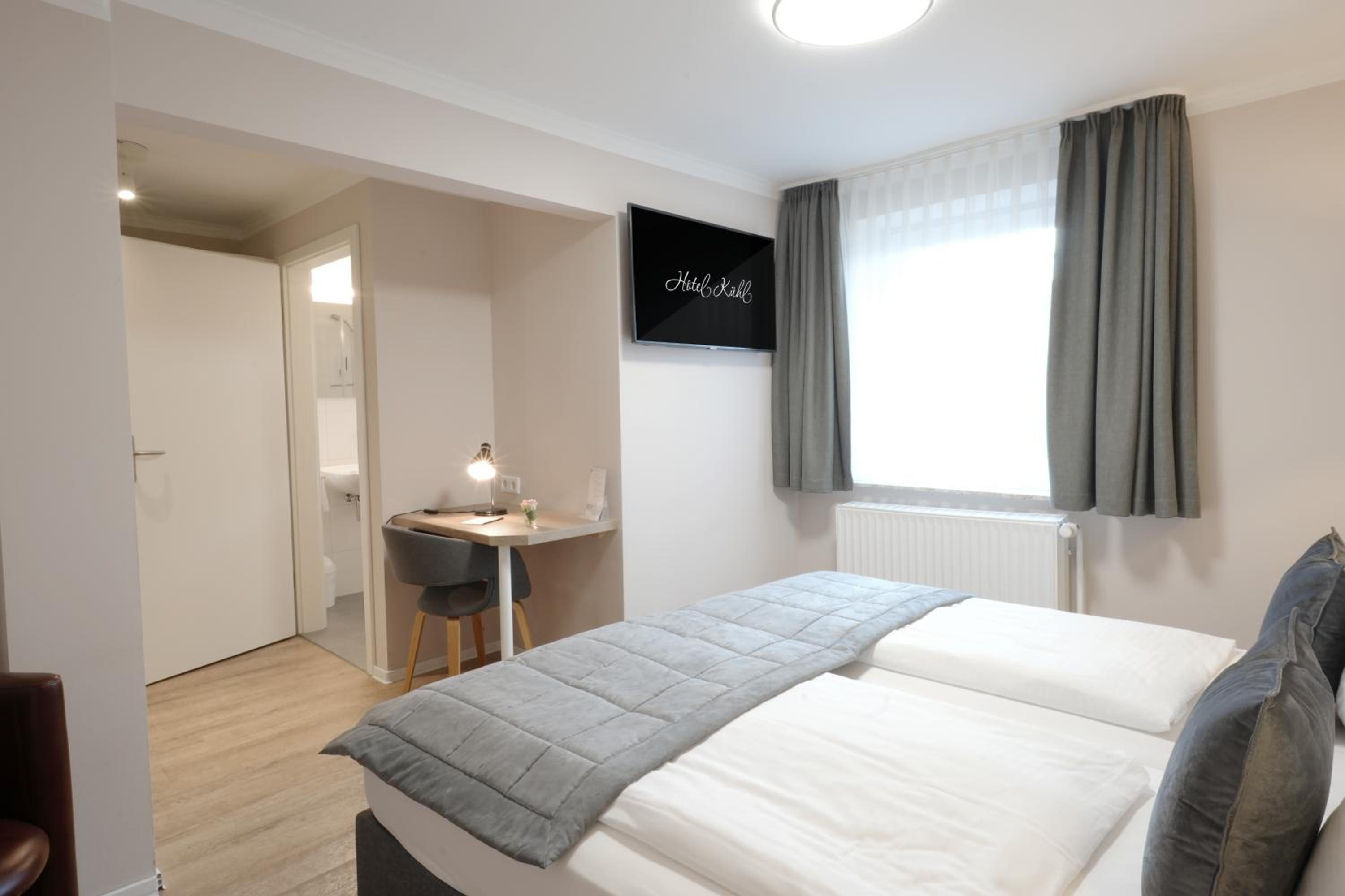 Double Room - Photo 3