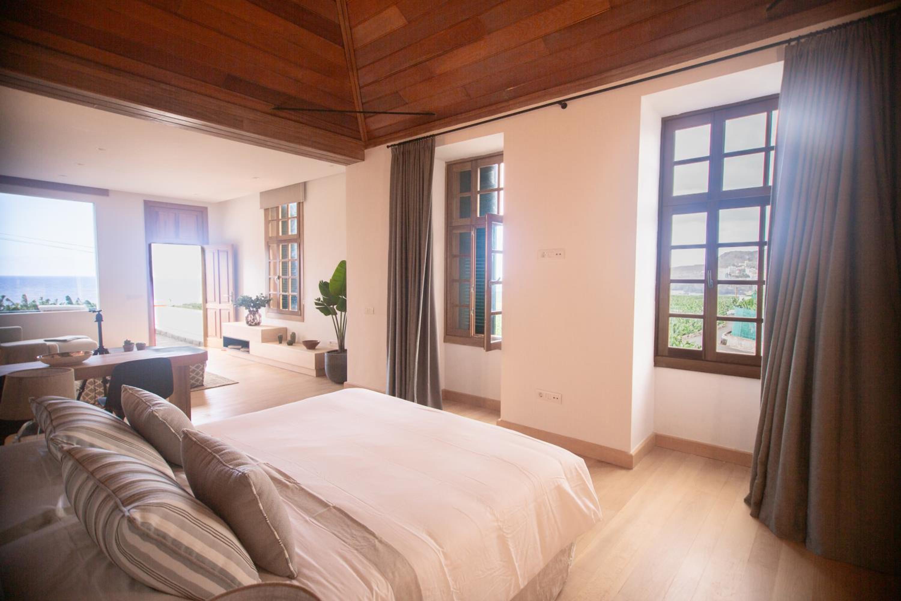 Suite with Sea View photo 2
