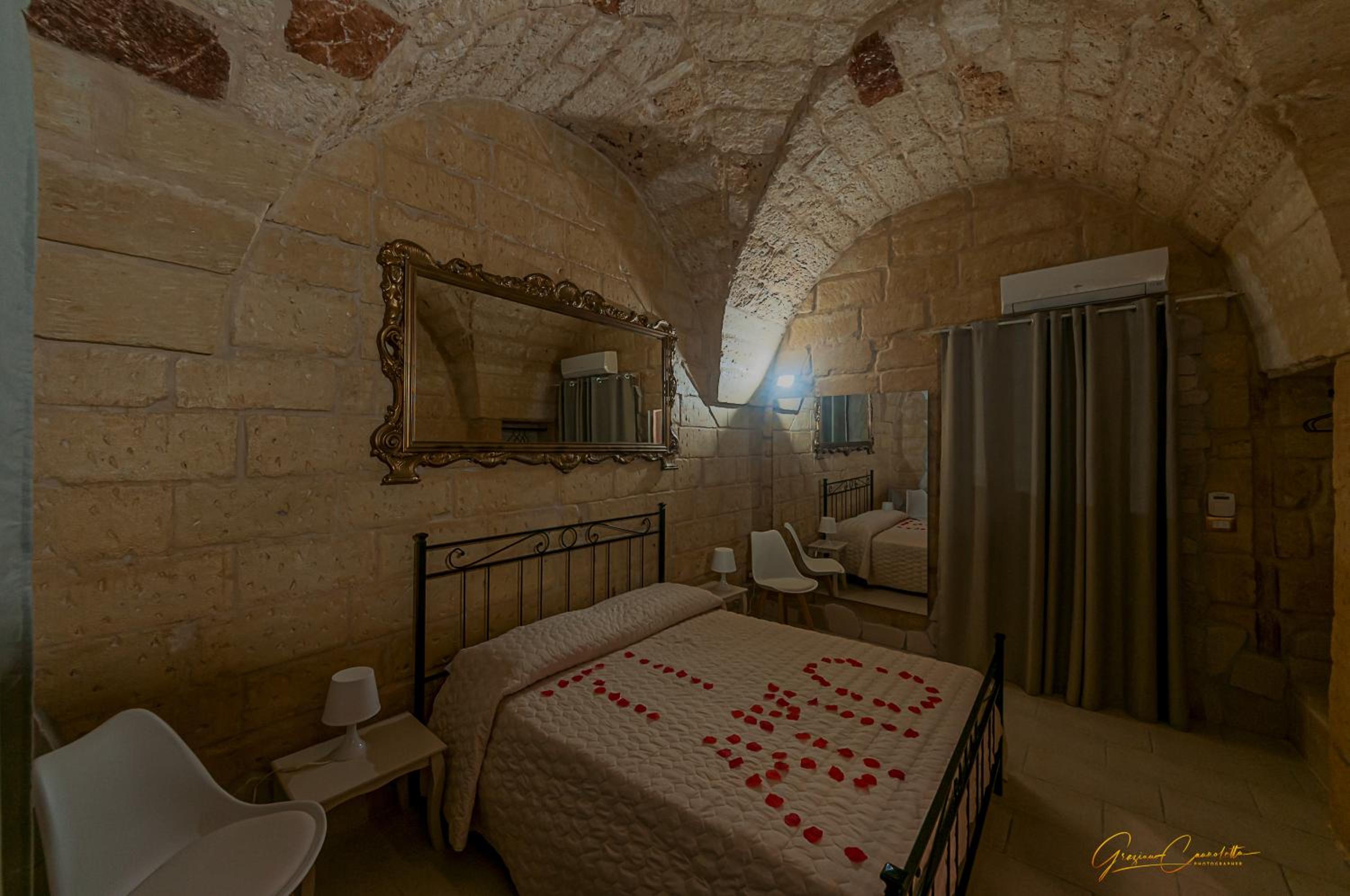 King Room with Spa Bath photo 3