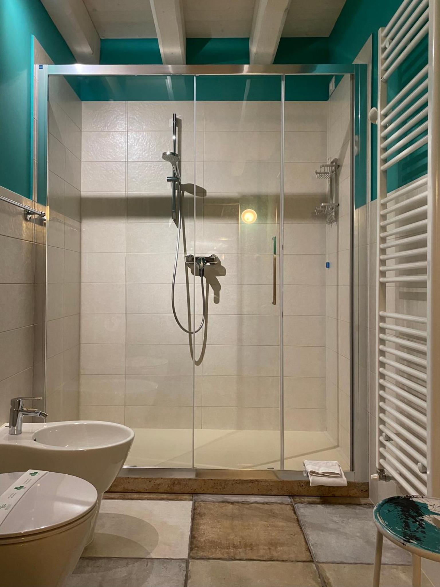 Double or Twin Room with Balcony photo 3