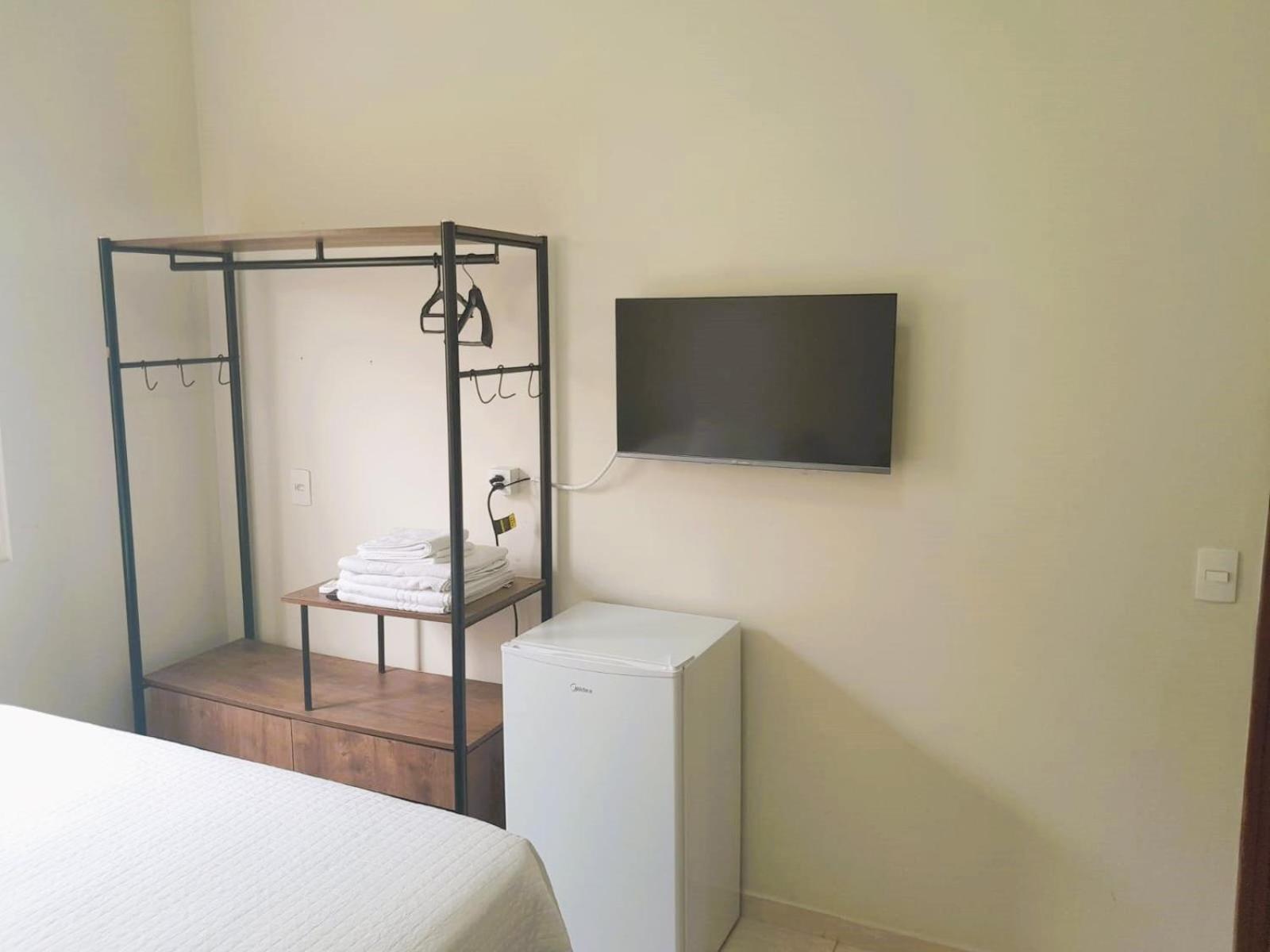 Family Room with Private Bathroom photo 3