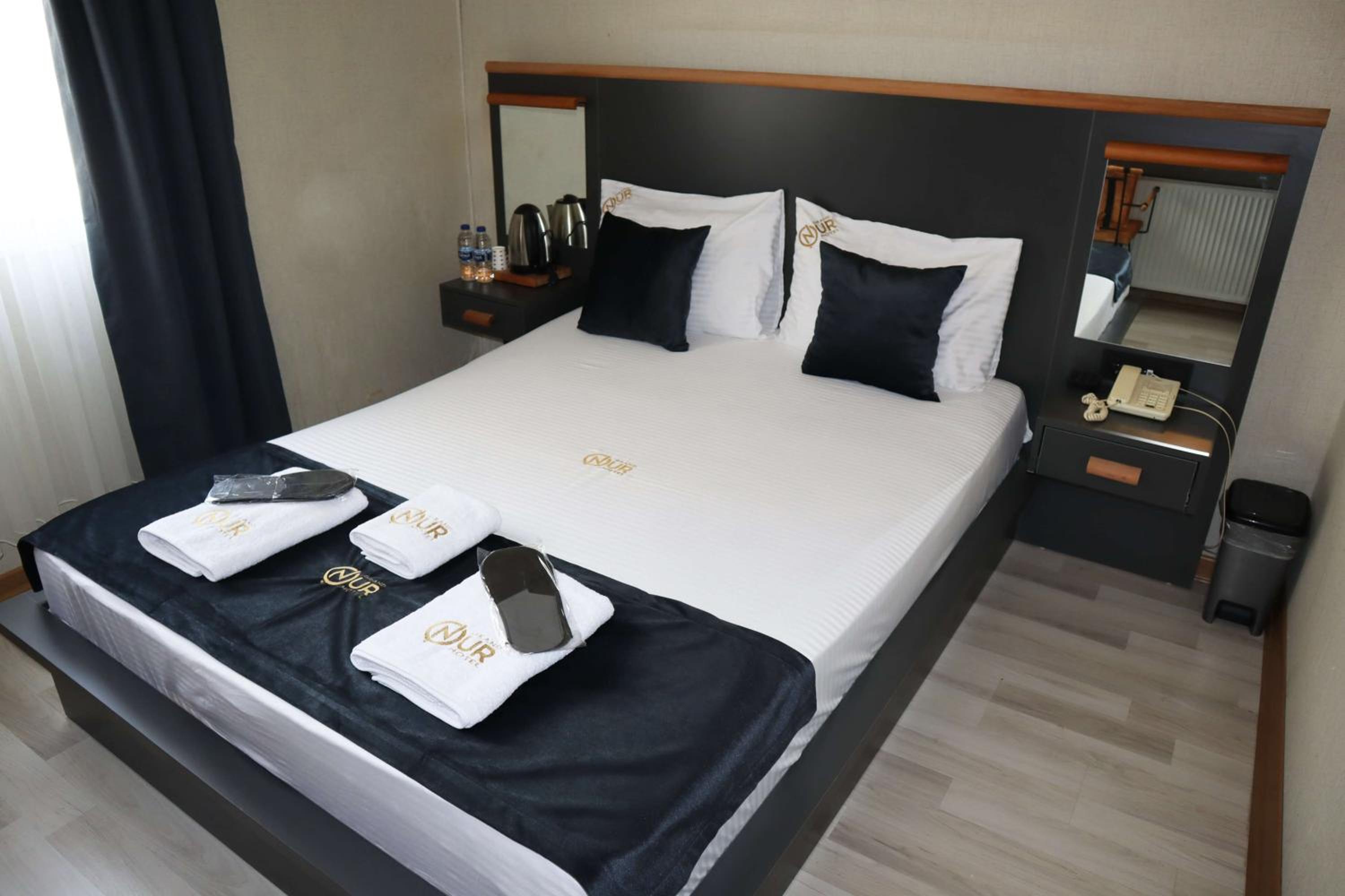 Budget Double Room photo 2