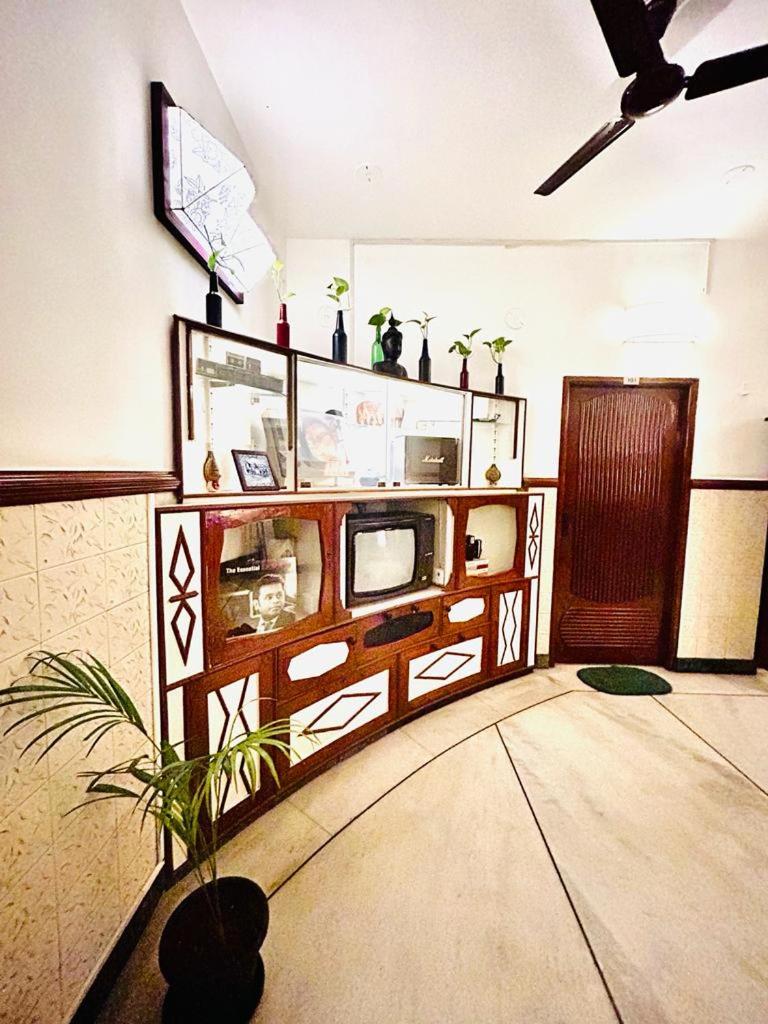 Large Double Room - Photo 5