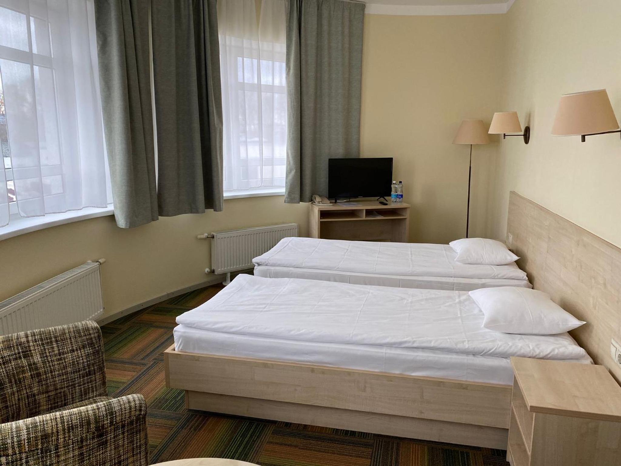 Deluxe Double Room with Bath photo 2